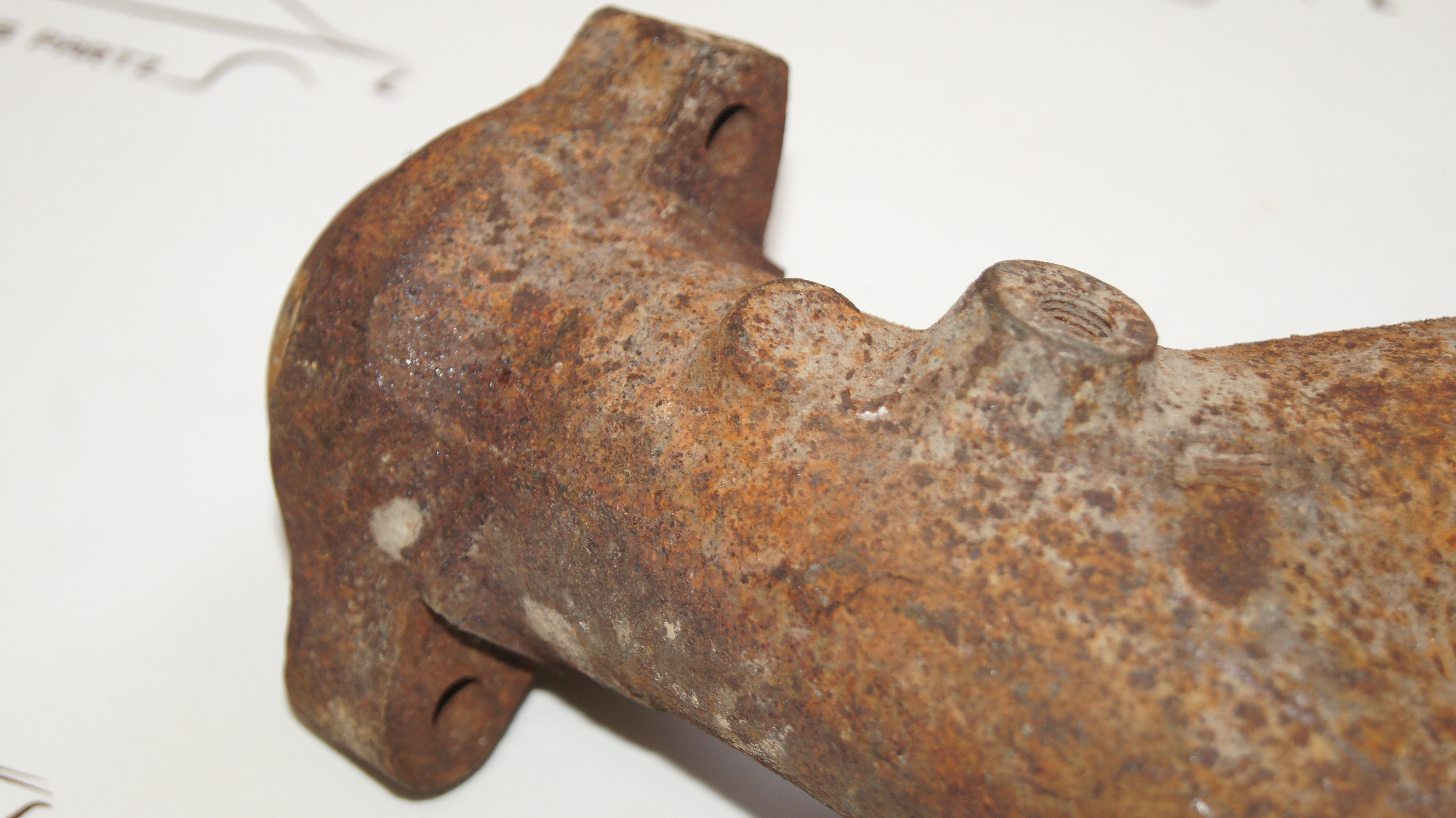 M110 exhaust manifold USED Genuine Mercedes Part M110 exhaust manifold USED Genuine Mercedes Part