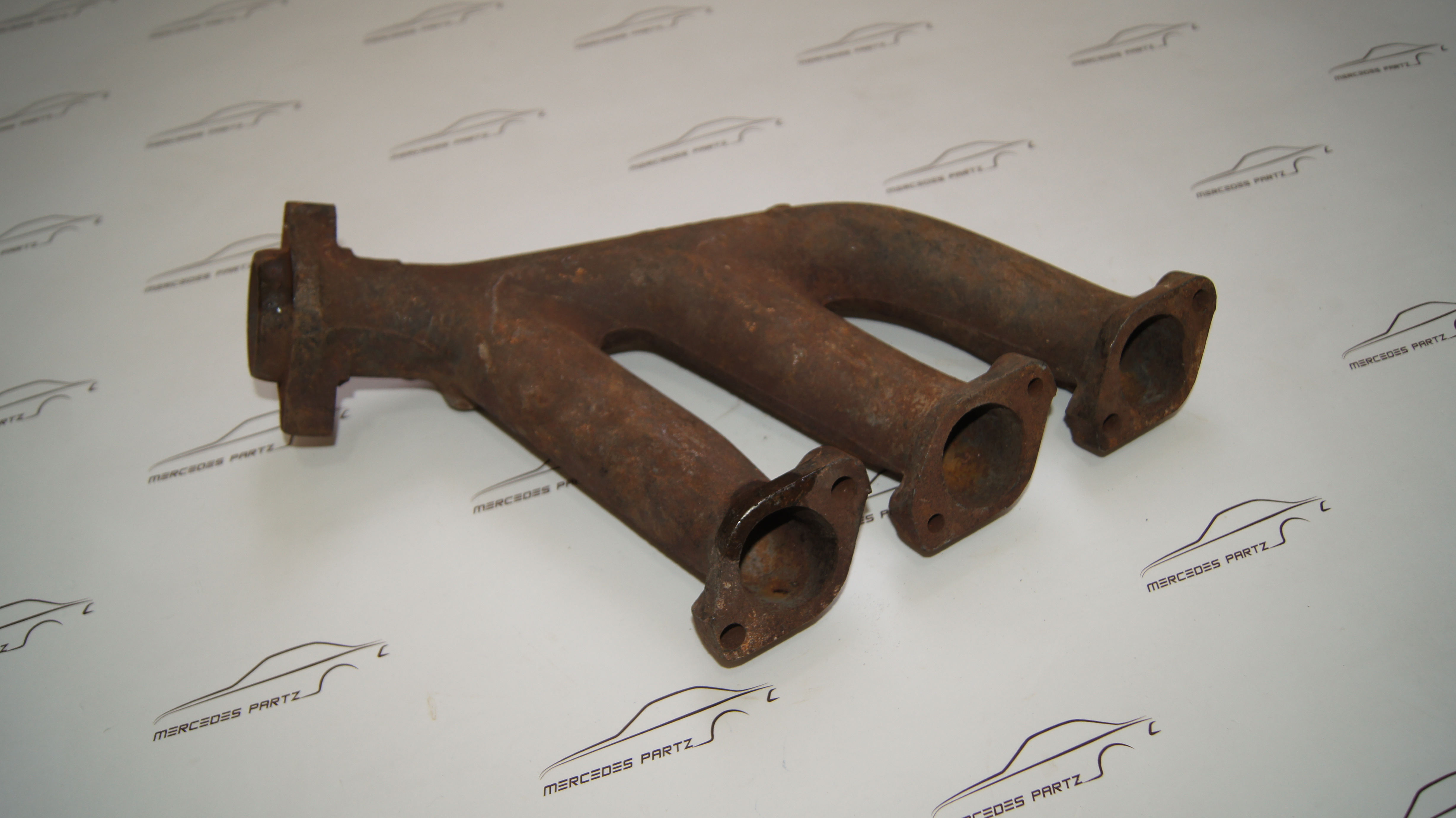 M110 exhaust manifold USED Genuine Mercedes Part M110 exhaust manifold USED Genuine Mercedes Part