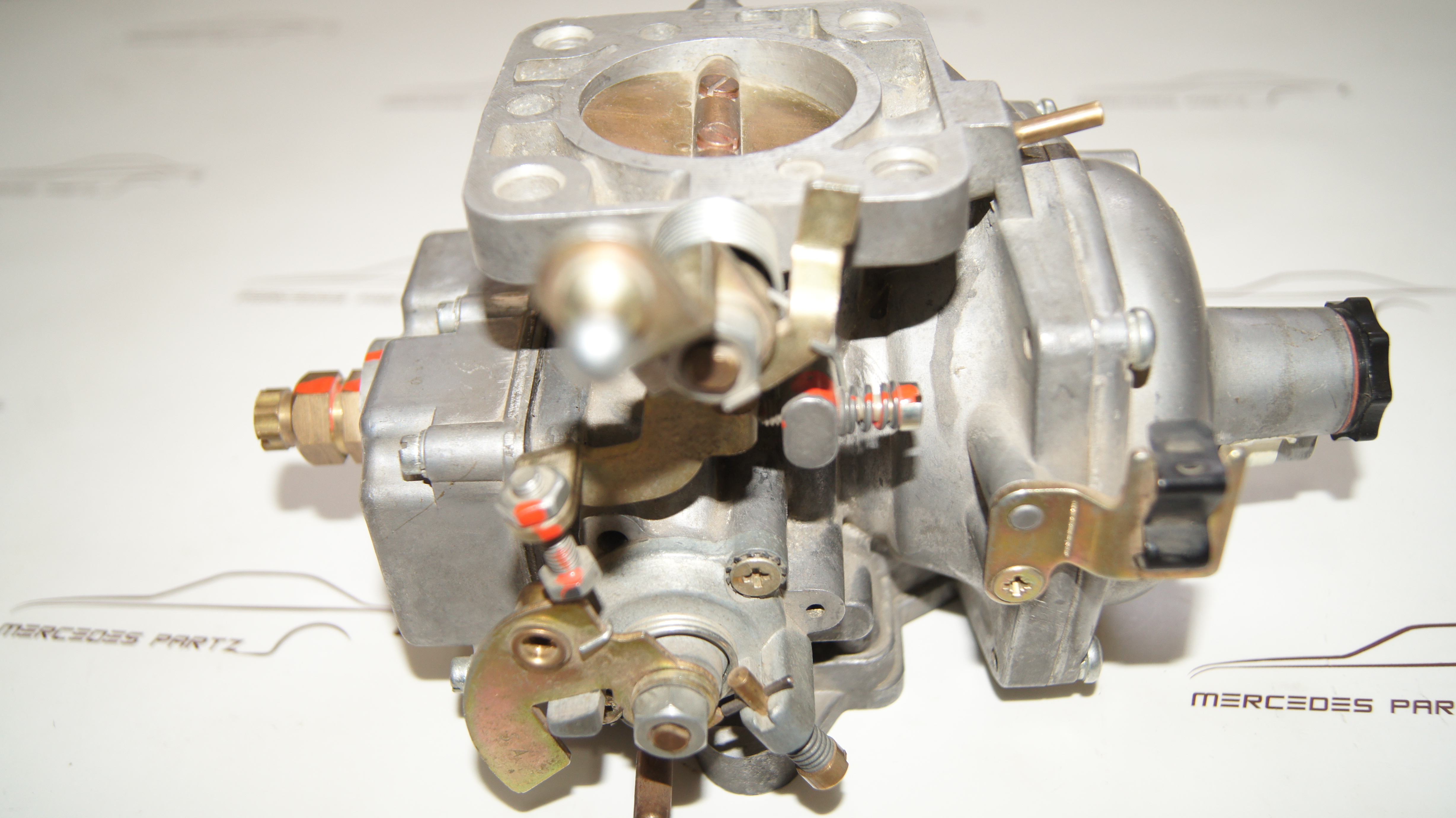 A0010704704 M115 carburetor LKW A0010704704 M115 carburetor LKW