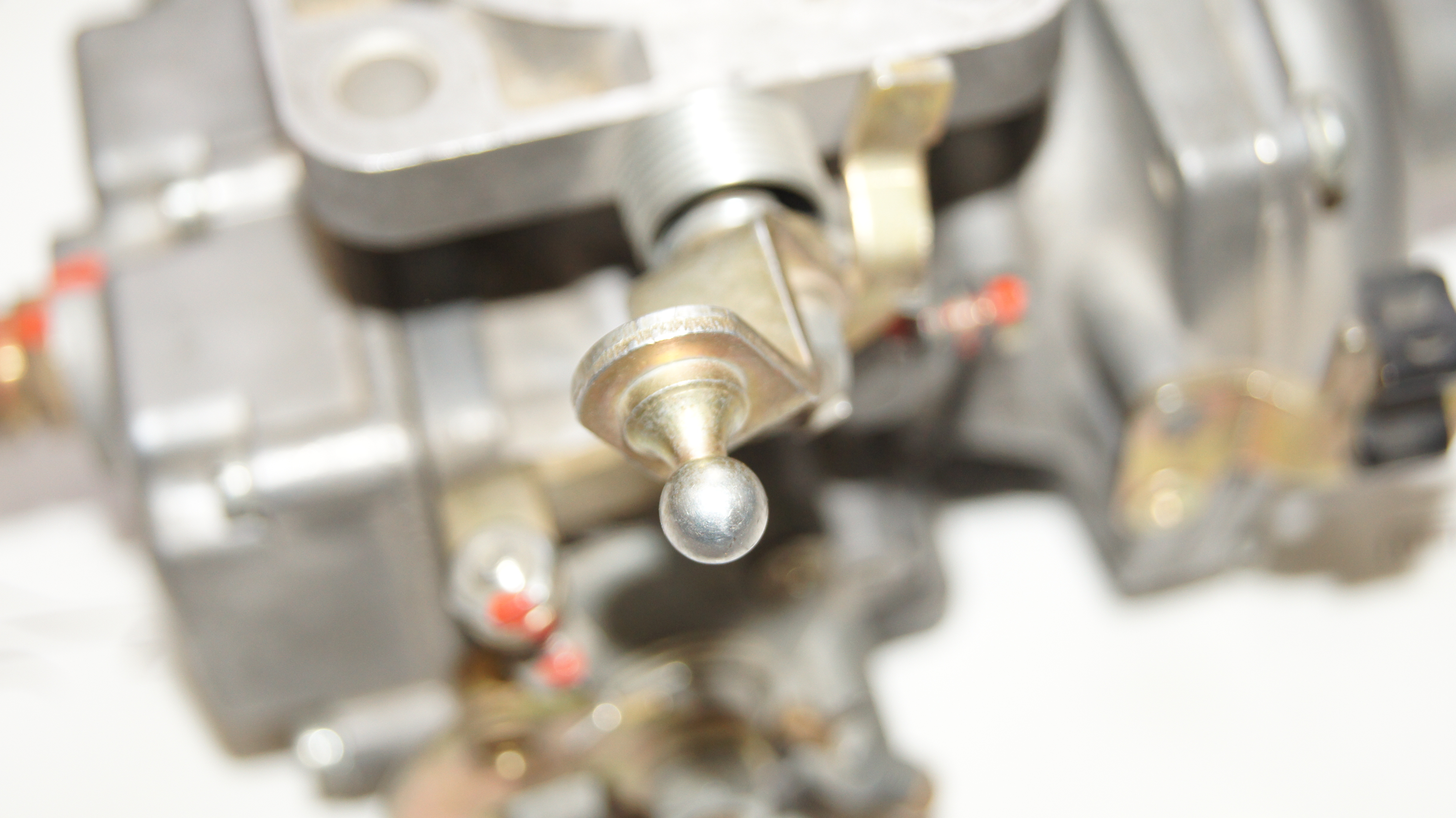 A0010704704 M115 carburetor LKW A0010704704 M115 carburetor LKW