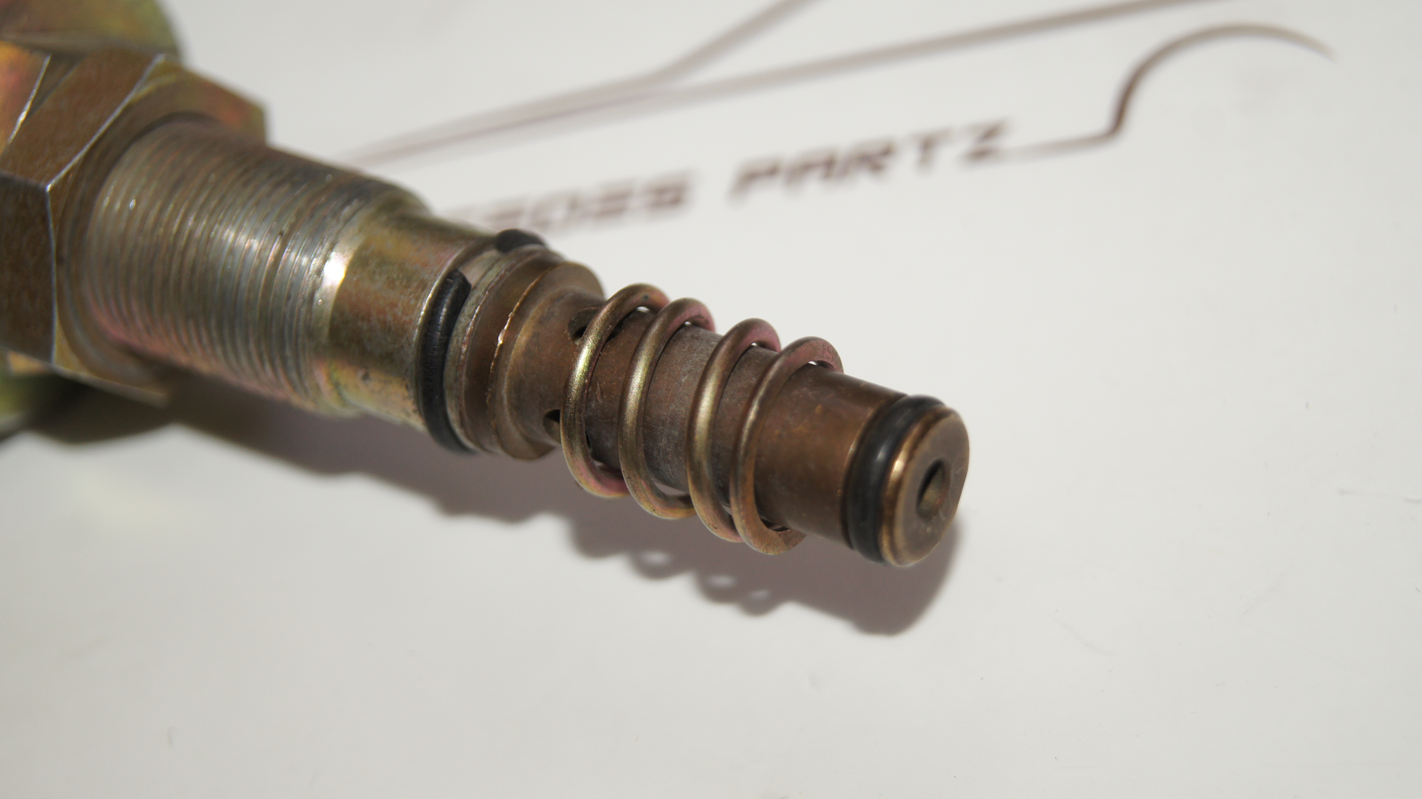 M102 carburetor idle shut off valve LKW M102 carburetor idle shut off valve LKW