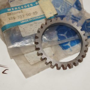 W124 W126 R129 W140 W201 W202 rear axle differential 29 teeth gear Genuine Mercedes Part