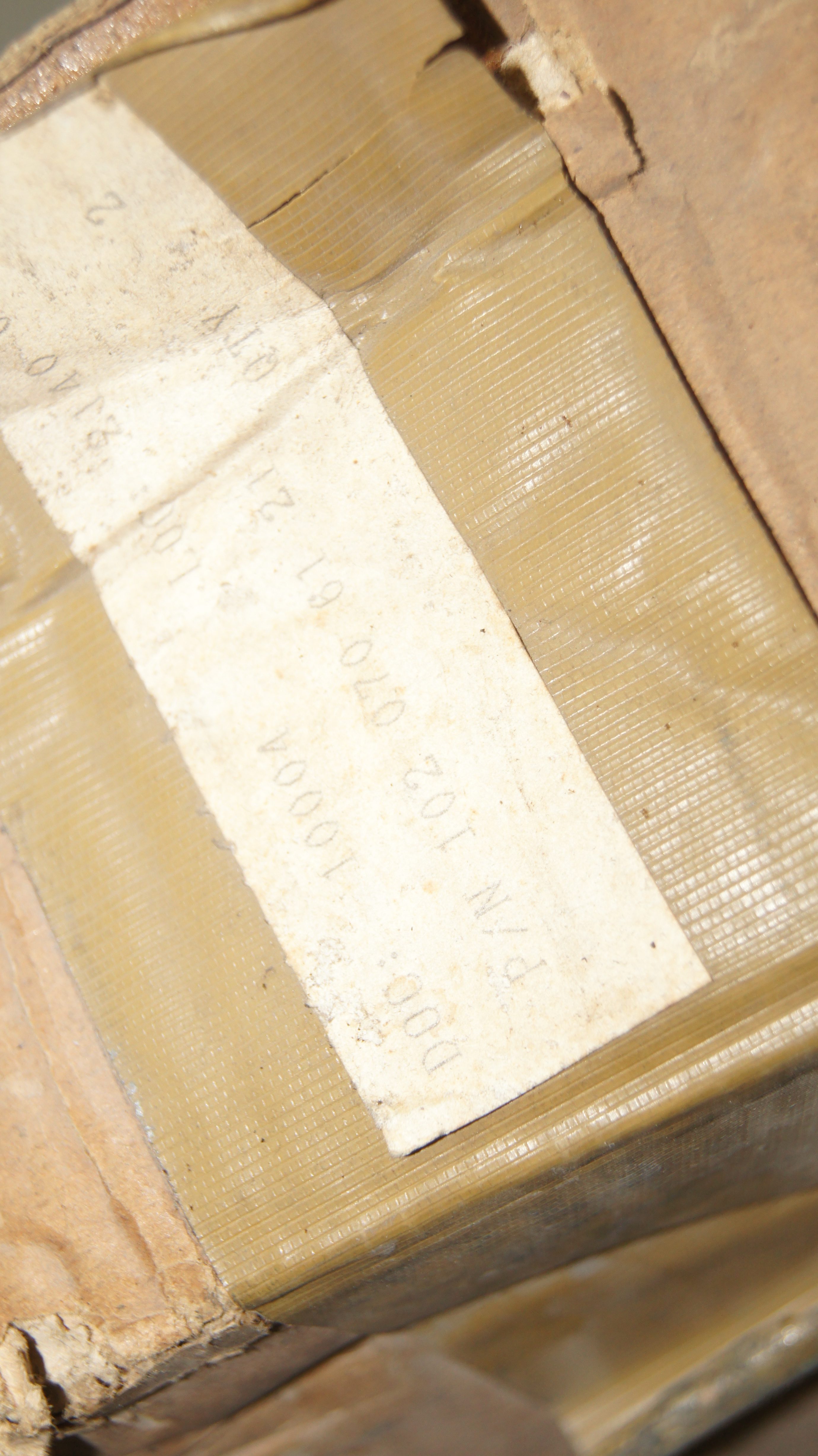 M102.980 air cleaner Genuine Mercedes Part M102.980 air cleaner Genuine Mercedes Part