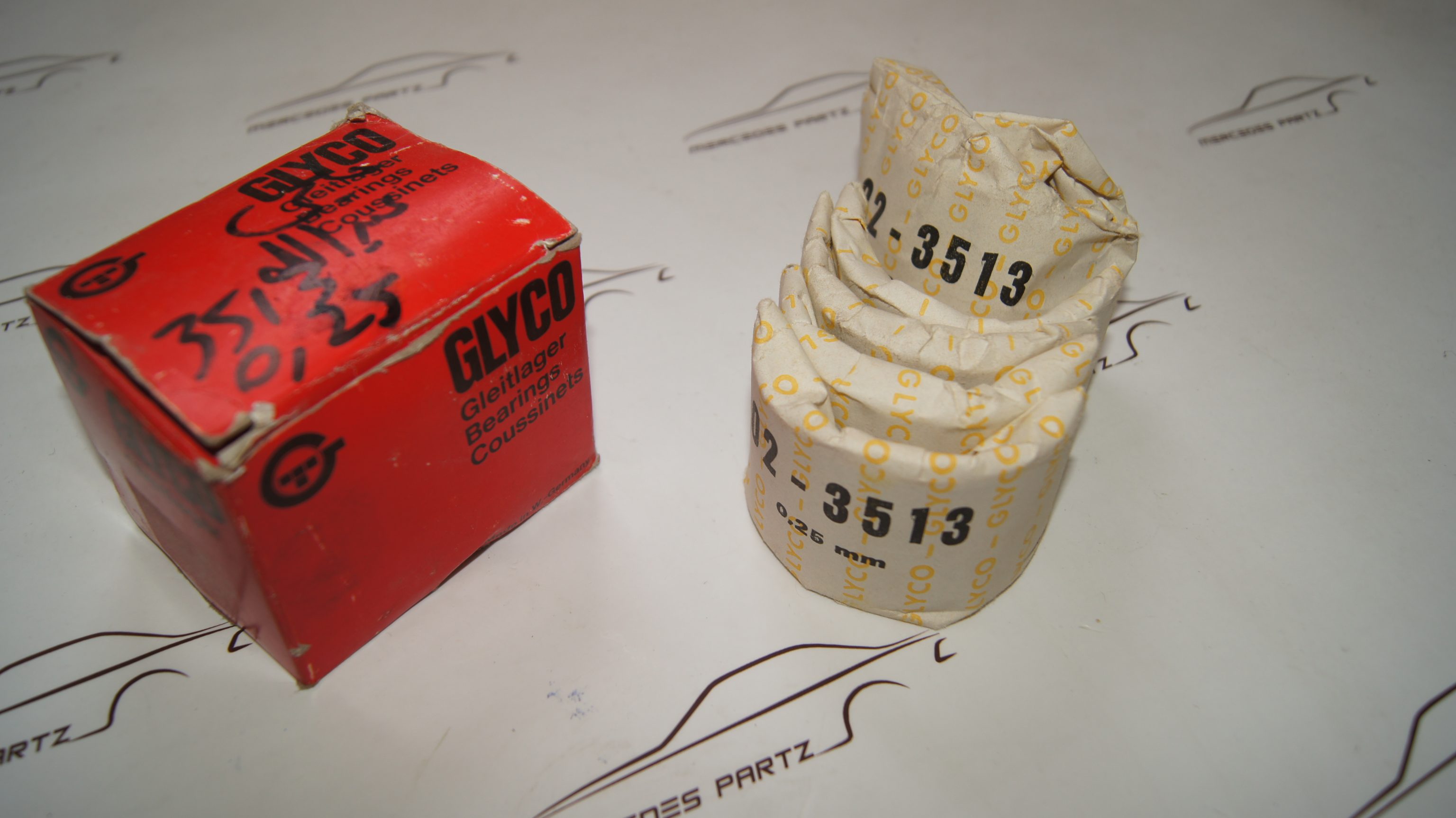 M. 42枚 Amazon.com: Genuine GM Parts 13294215 Headlight Mounting