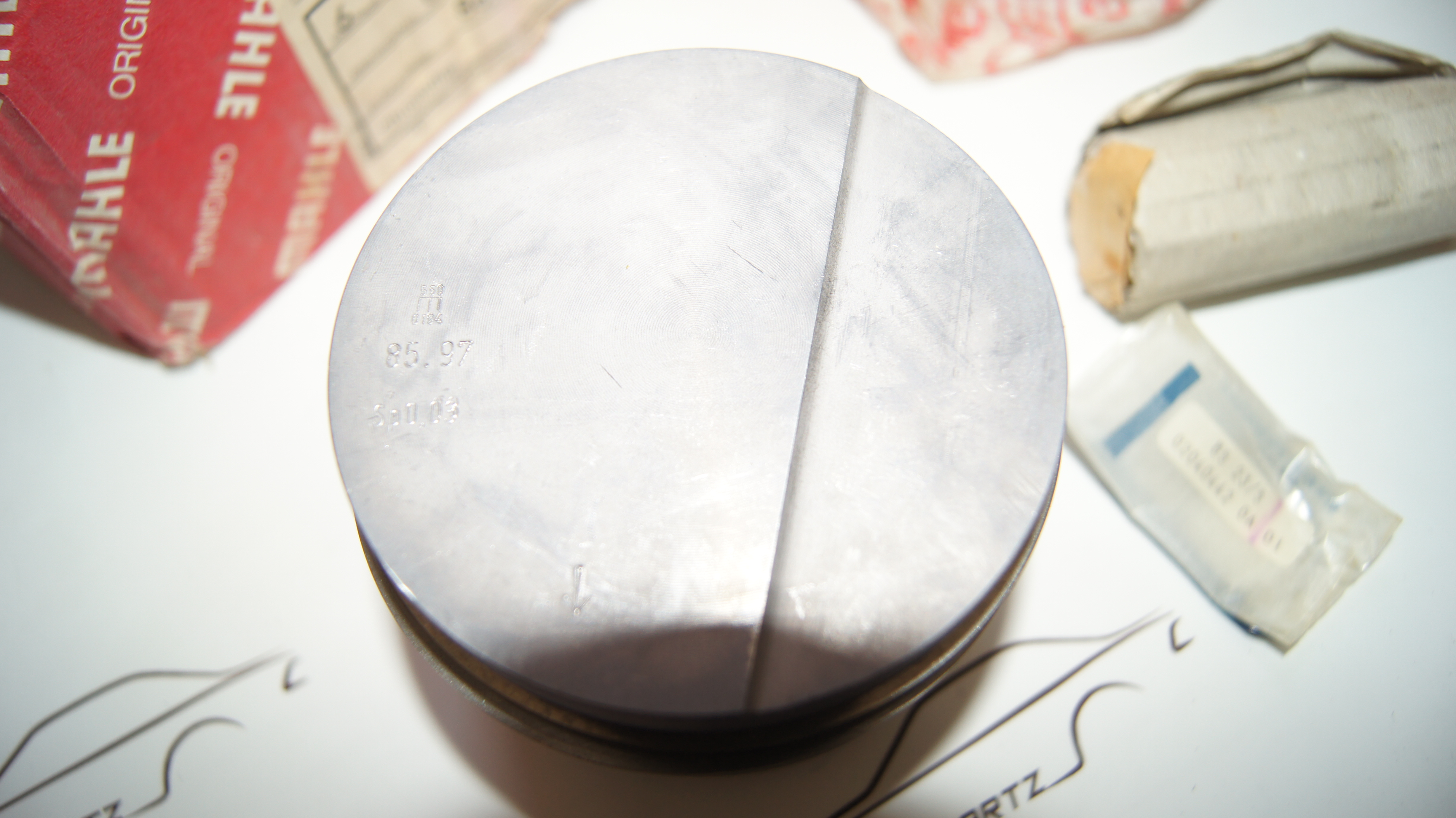 MAHLE M123 250 piston set STD 85.97mm 86.00mm M123 MAHLE M123 250 piston set STD 85.97mm 86.00mm M123