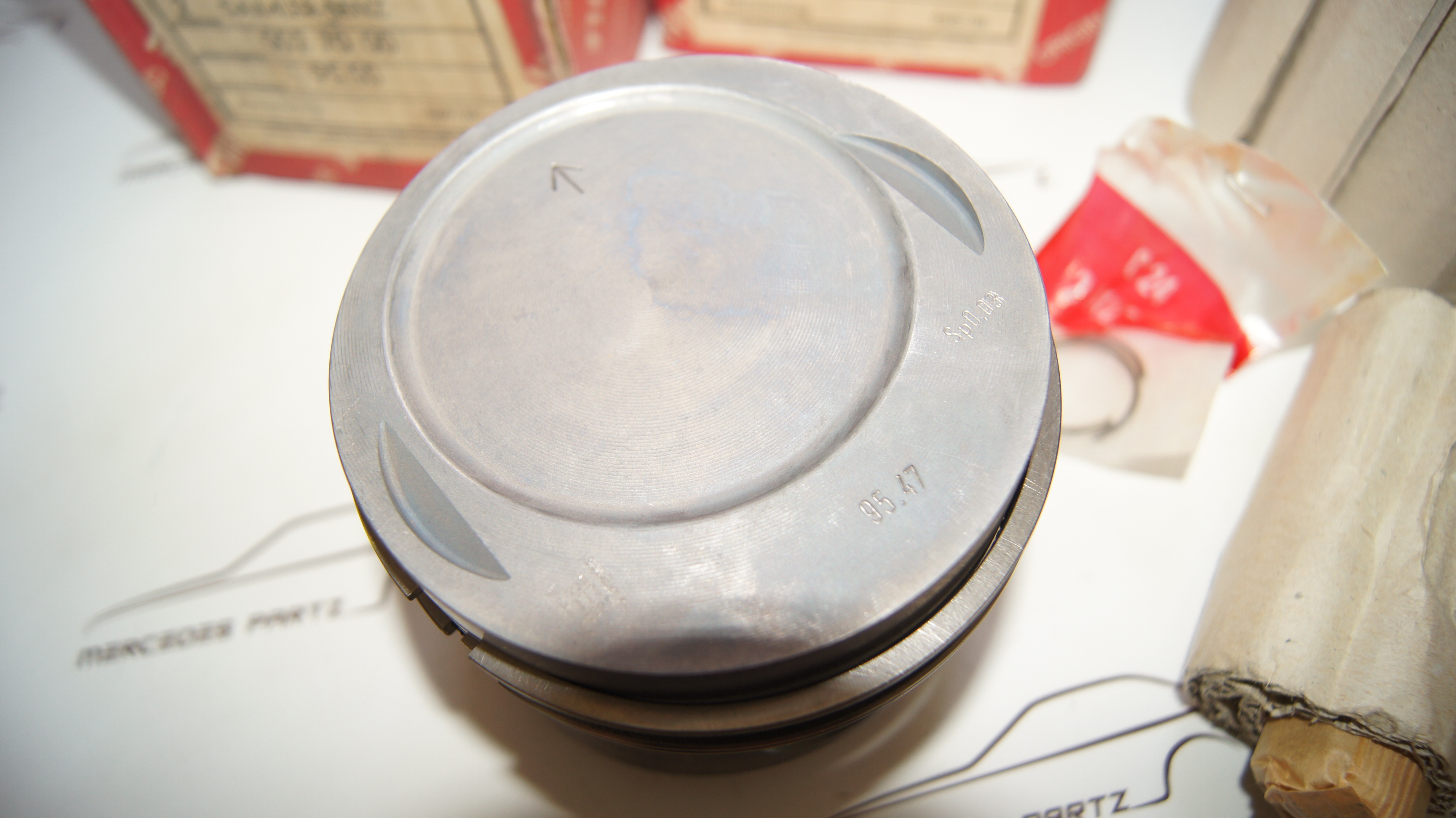 M102 230 95.50mm ( 95.47 mm ) STD piston set LKW M102 230 95.50mm ( 95.47 mm ) STD piston set LKW