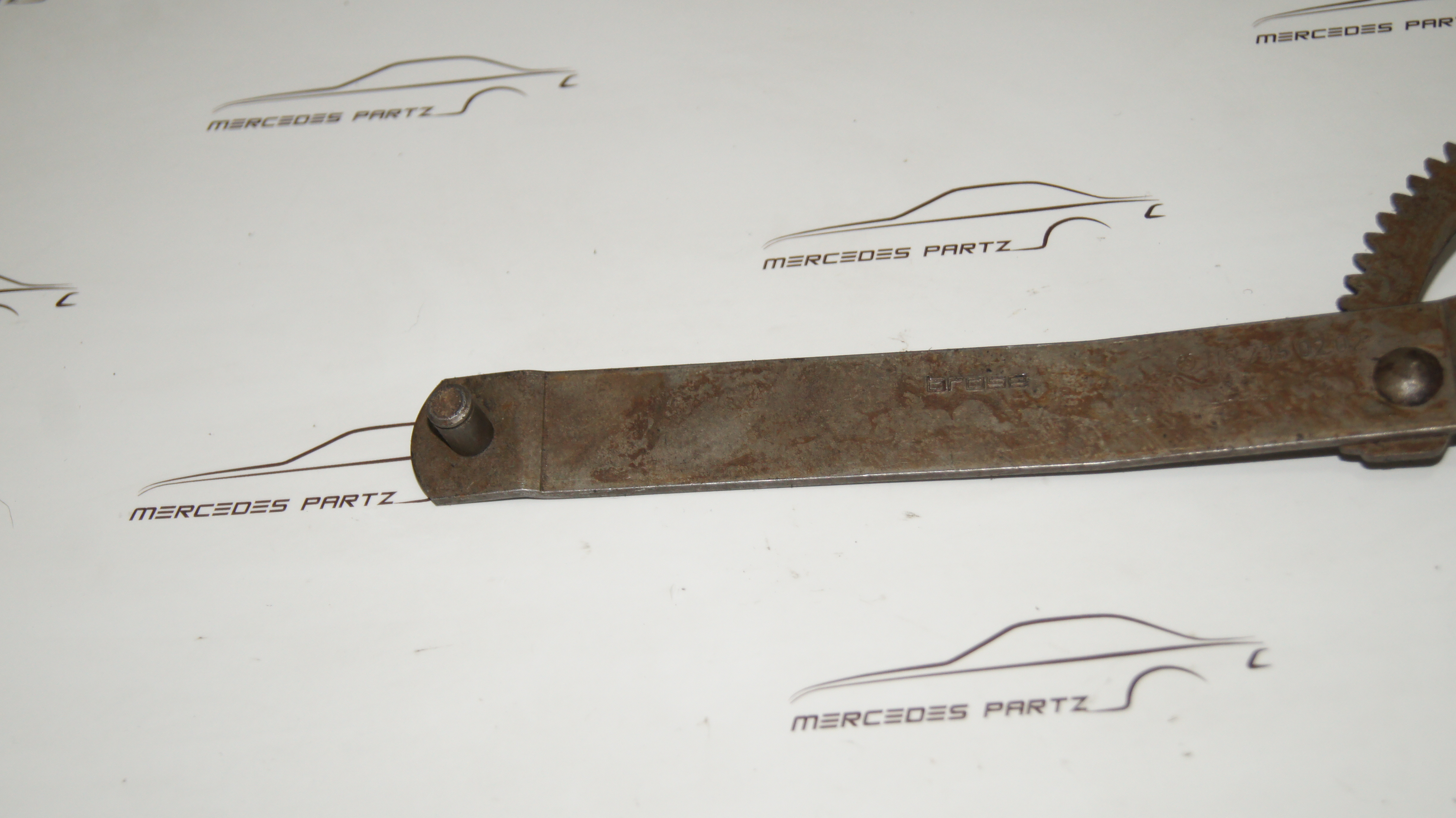 W116 rear left window regulator – Image 6