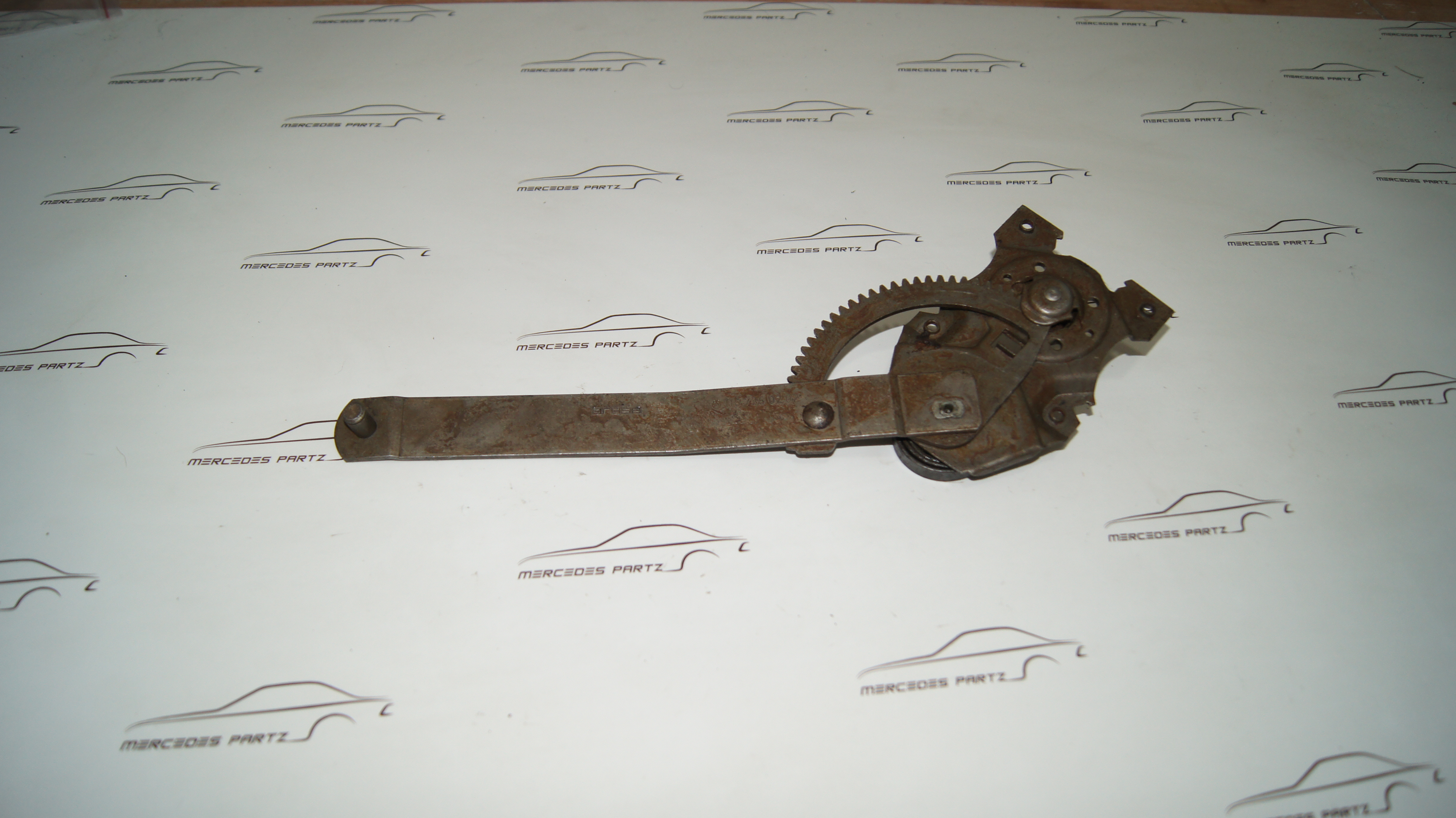 W116 rear left window regulator