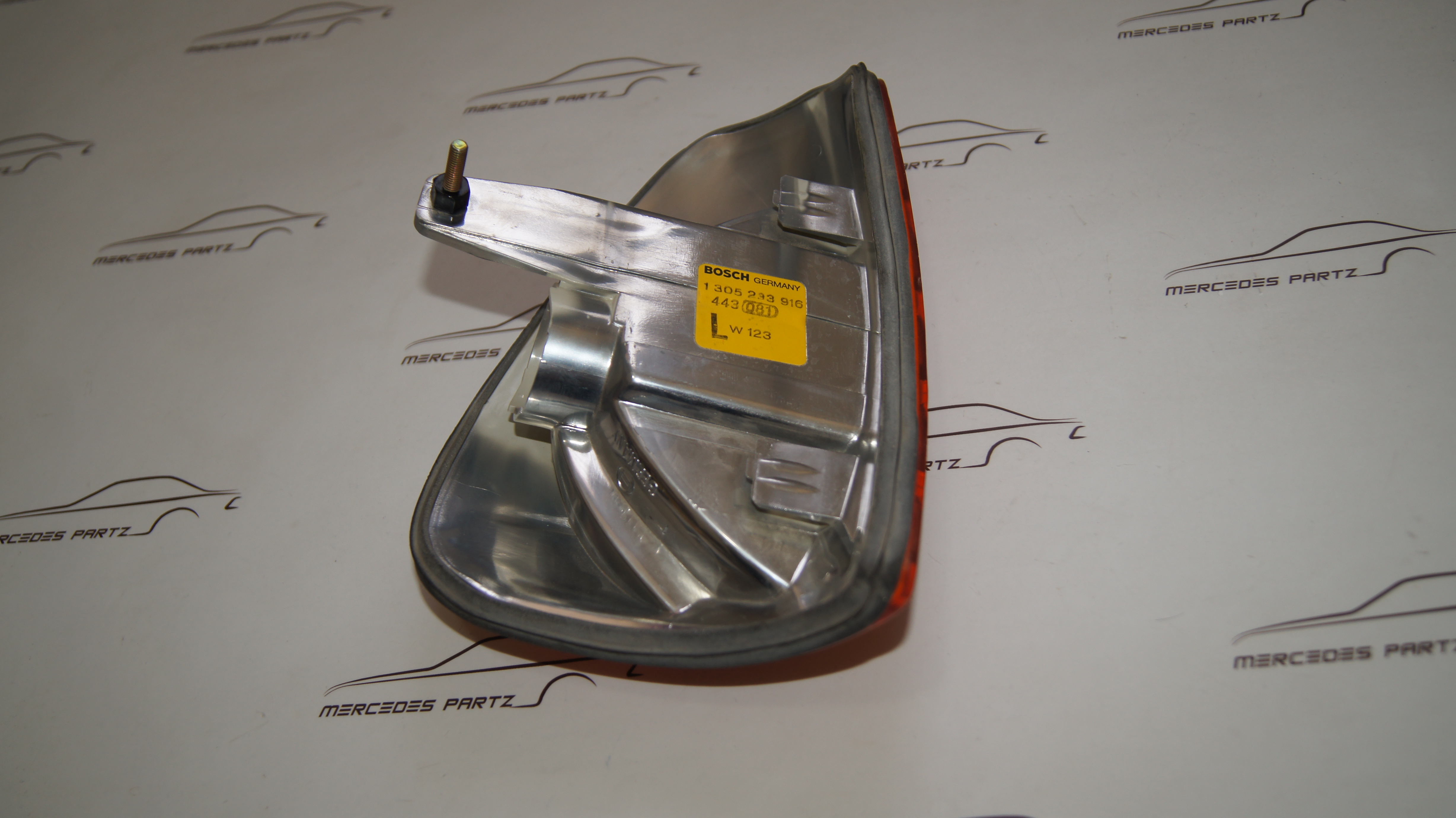 W123 left turn signal indicator Bosch W123 left turn signal indicator Bosch