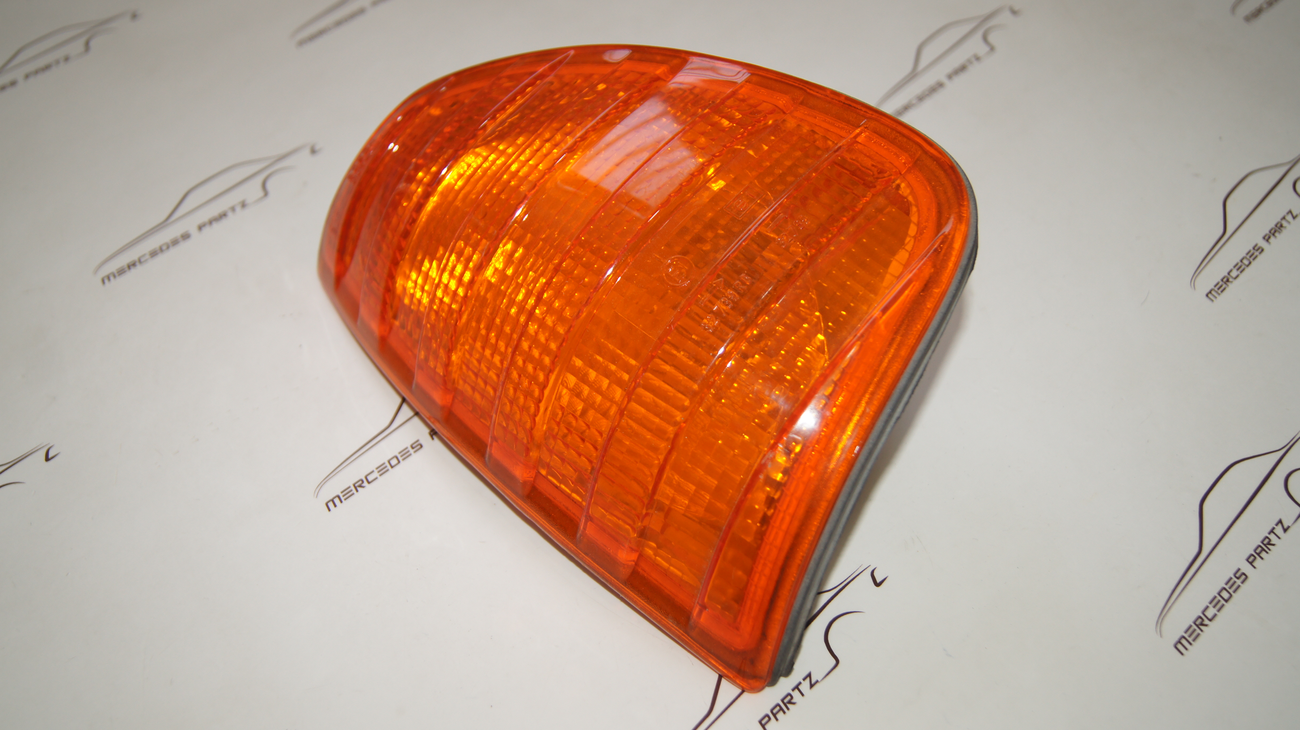 W123 left turn signal indicator Bosch W123 left turn signal indicator Bosch