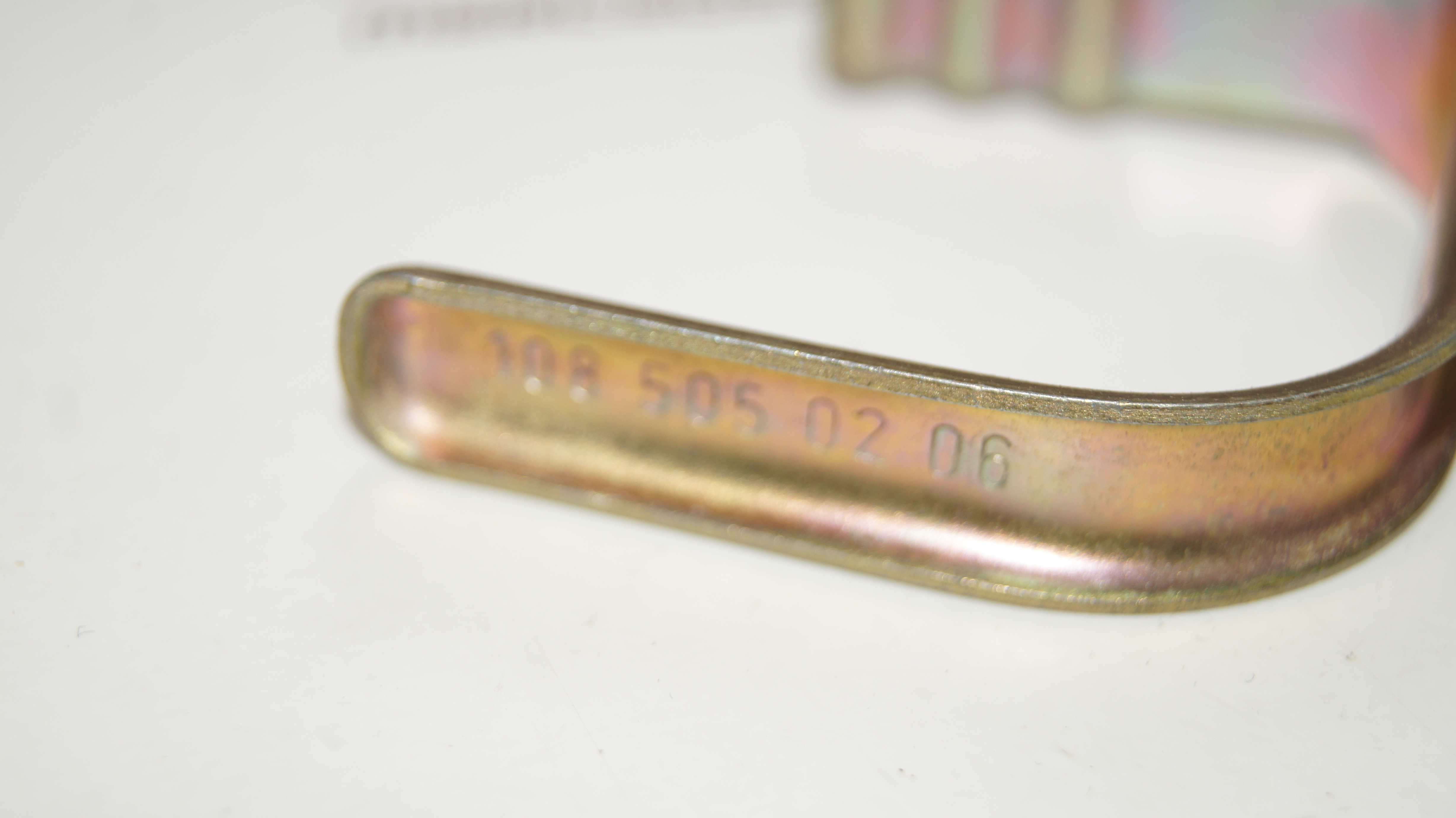 W108 W109 radiator clamp – Image 2