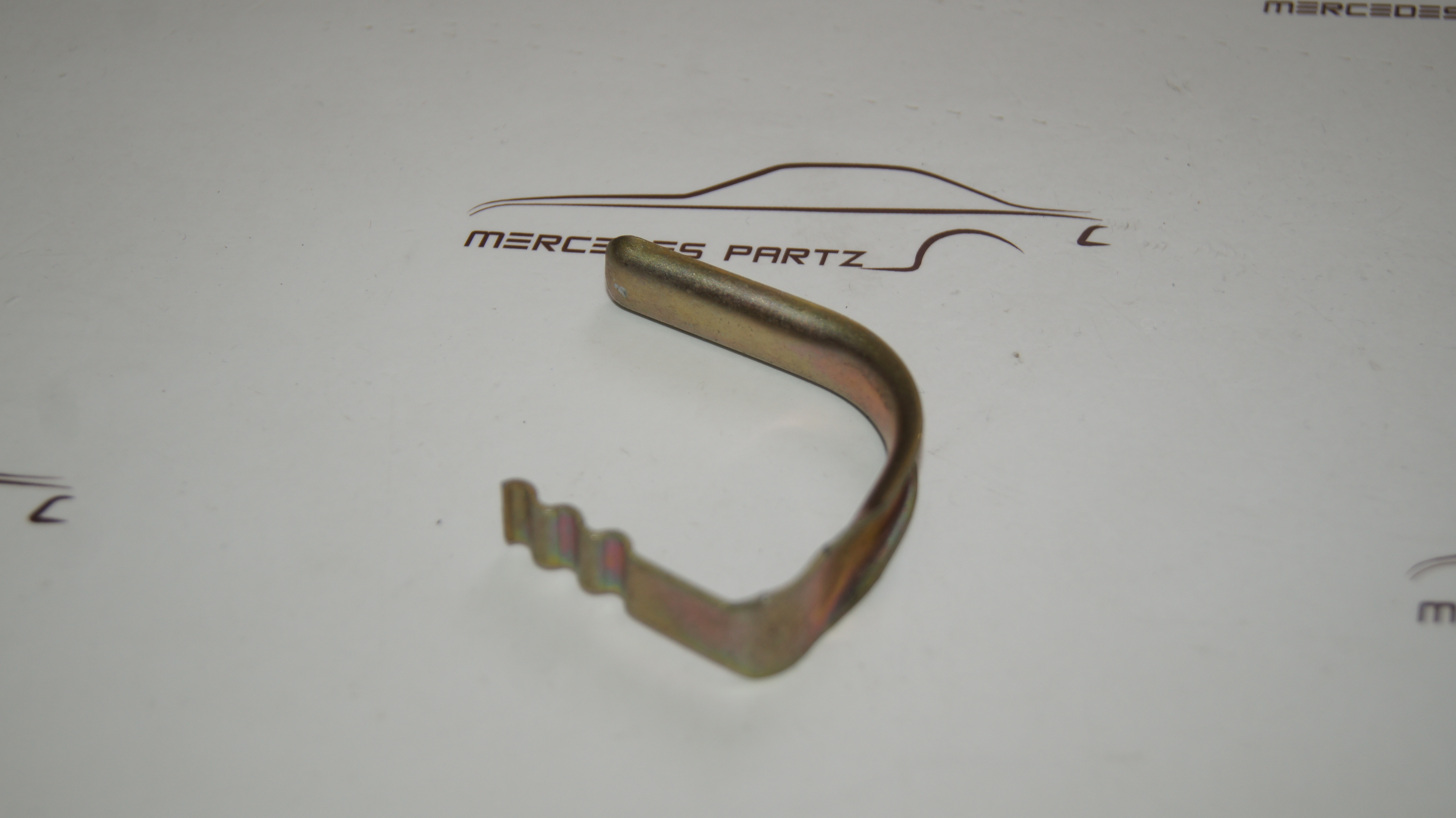 W108 W109 radiator clamp – Image 3
