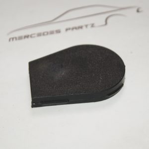 W123 seat belt left covering