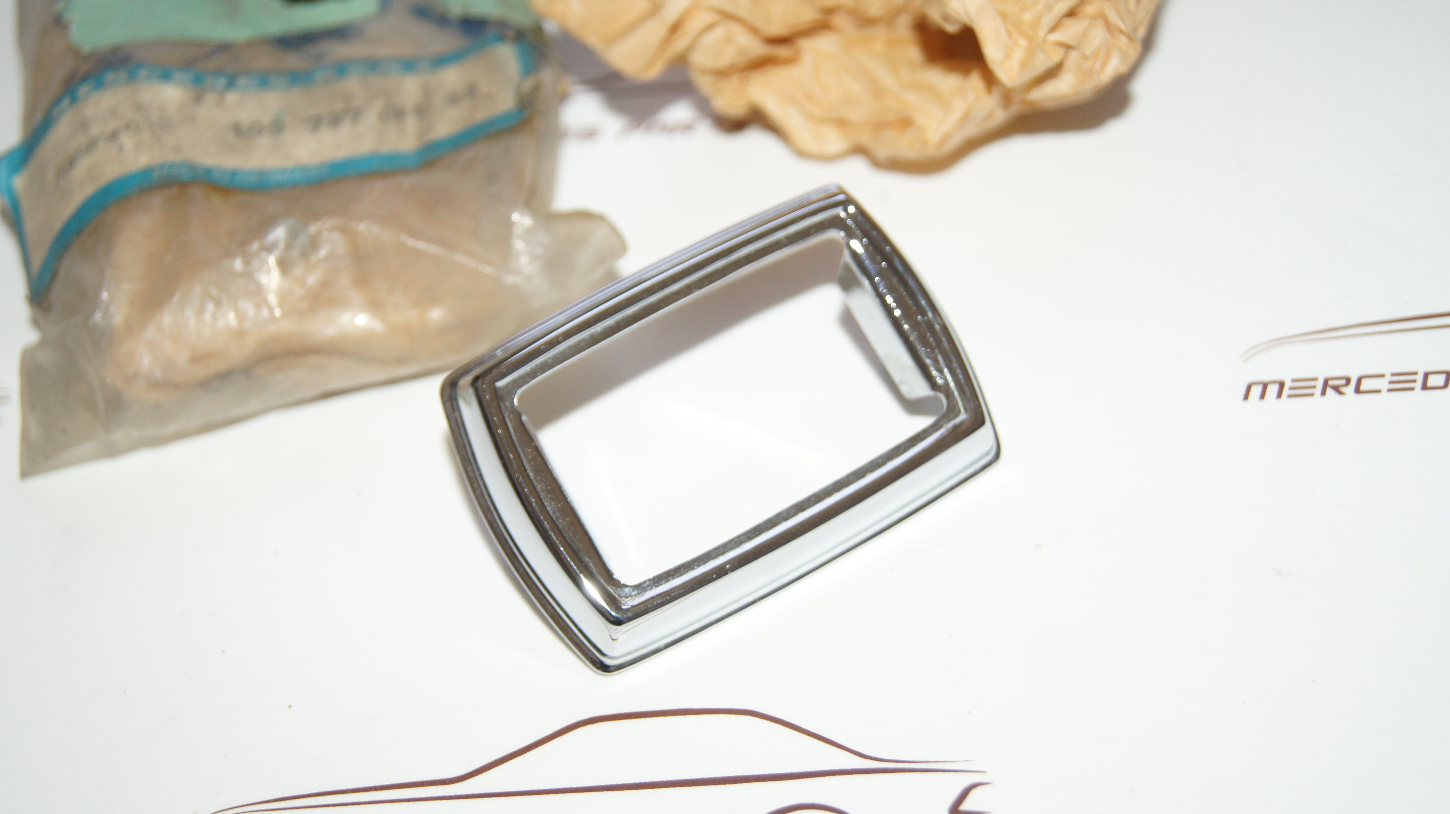 A1097270132 W109 W112 rear door attachment frame Genuine Mercedes Part A1097270132 W109 W112 rear door attachment frame Genuine Mercedes Part