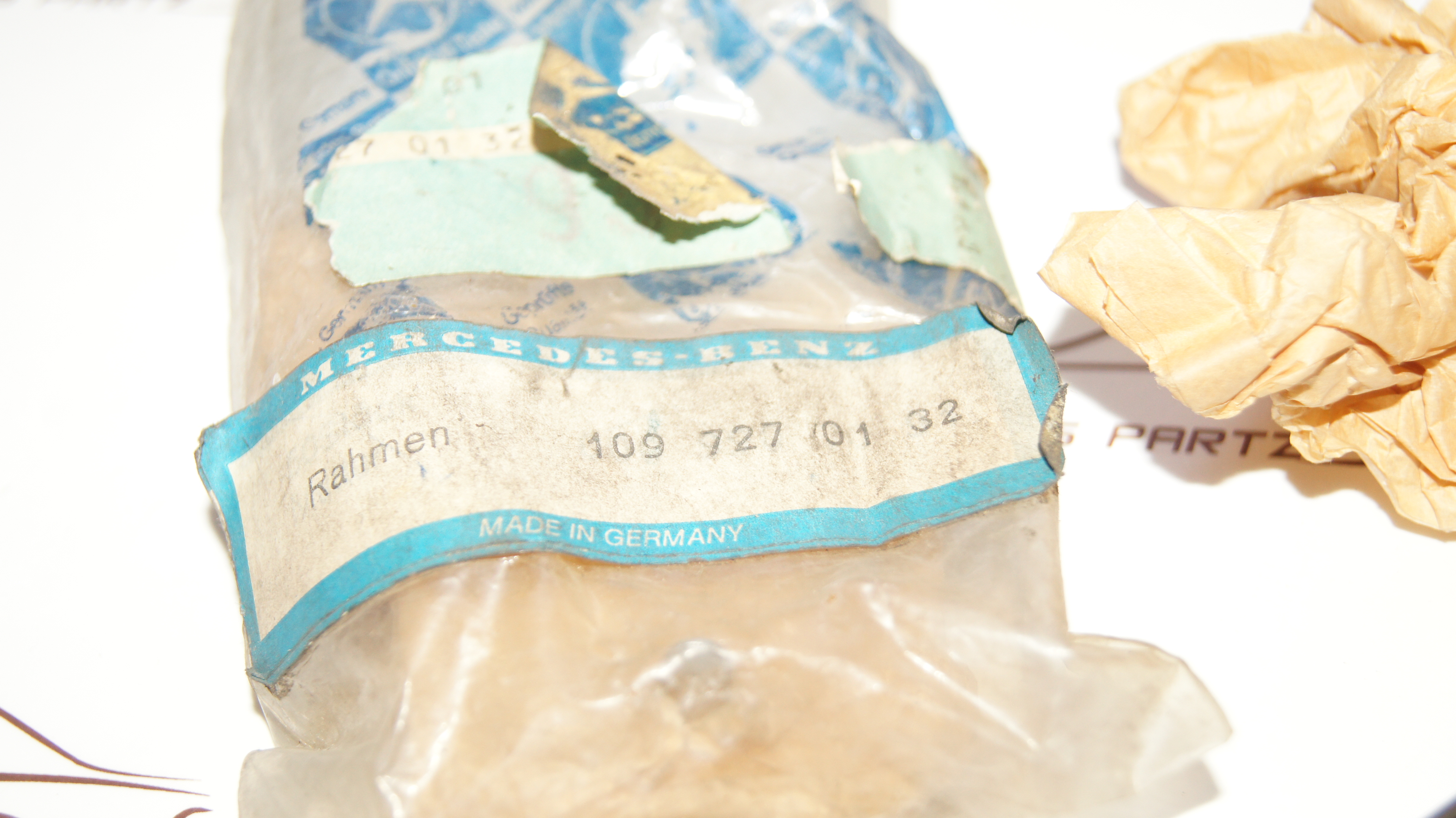 A1097270132 W109 W112 rear door attachment frame Genuine Mercedes Part A1097270132 W109 W112 rear door attachment frame Genuine Mercedes Part