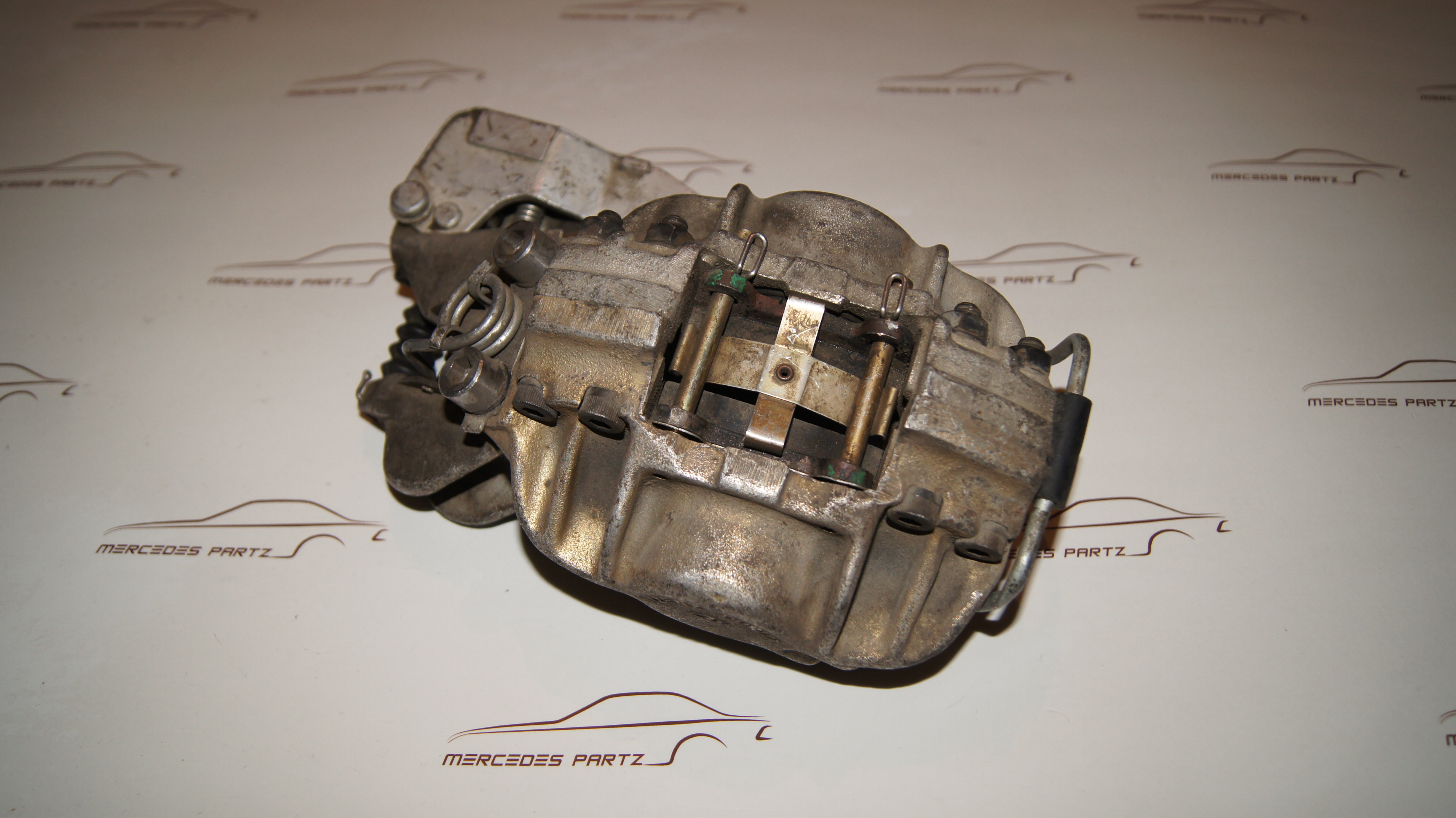 W100 600 rear brake caliper with brake pads Ate W100 600 rear brake caliper with brake pads Ate