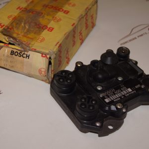 W126 560 ignition control box unit Bosch W126 560 ignition control box unit Bosch