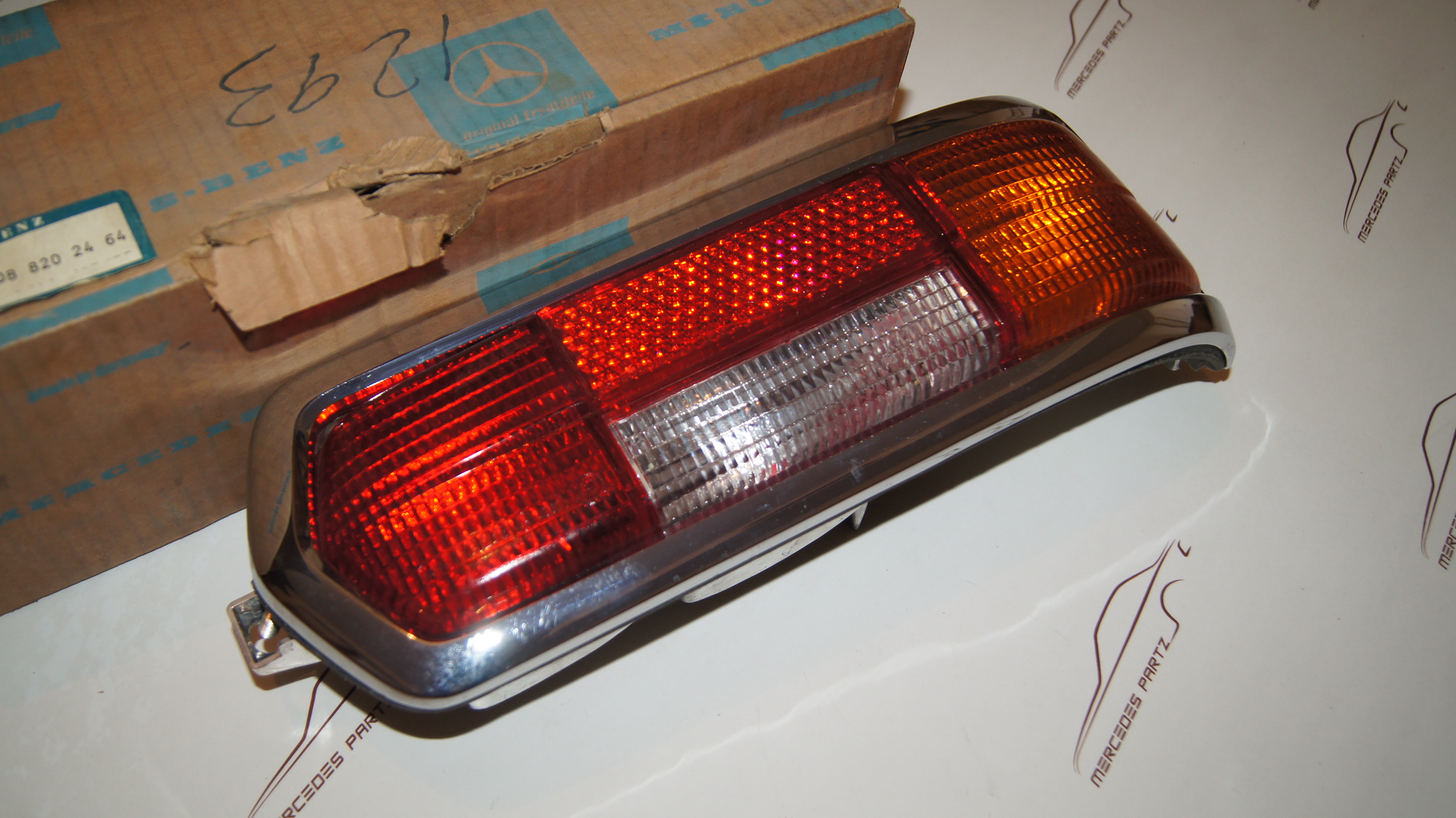W108 W109 rear right taillight Genuine Mercedes Part W108 W109 rear right taillight Genuine Mercedes Part