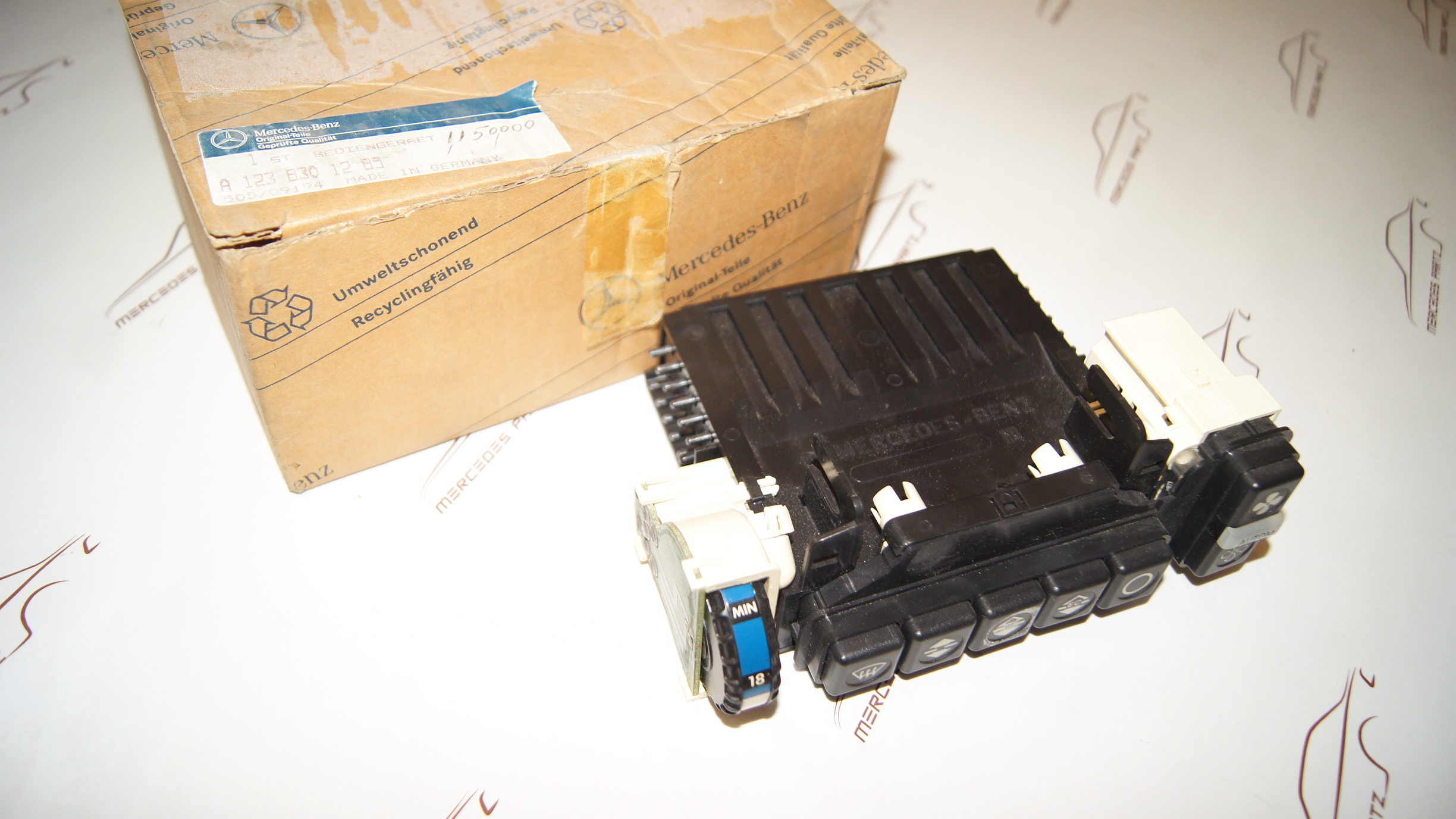 W123 A/C heater control unit mercedespartz