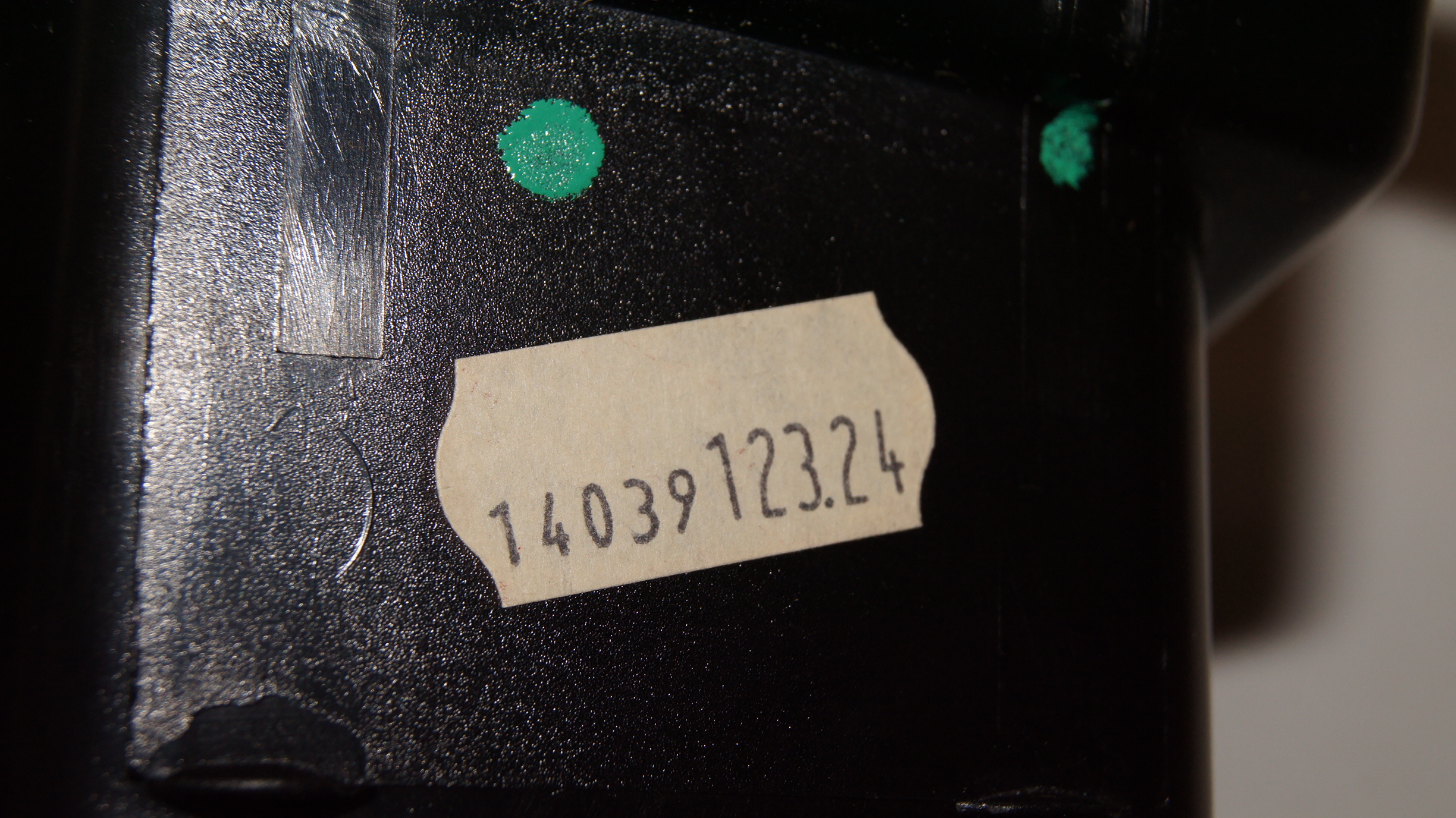 A1408300154 3550 , W140 C140 air guide nozzle left side panel