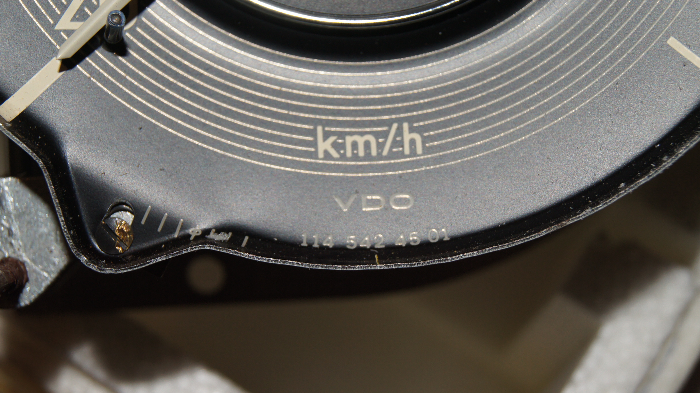 A0075425206 W114 W115 speedometer NEW NOS Genuine Mercedes Part A0075425206 W114 W115 speedometer NEW NOS Genuine Mercedes Part