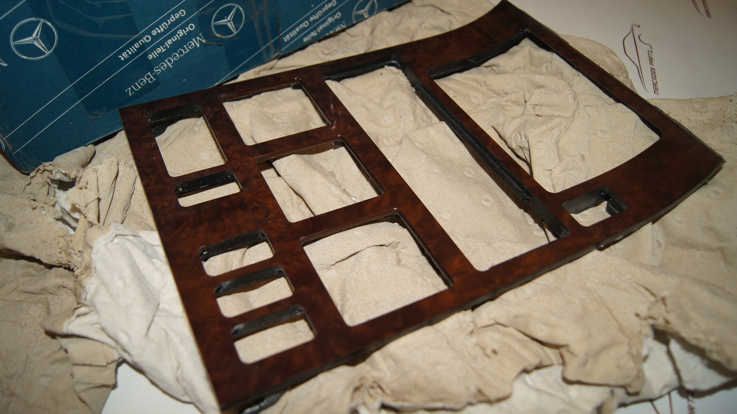 A1406800739 1406980035 , W140 center console wood covering