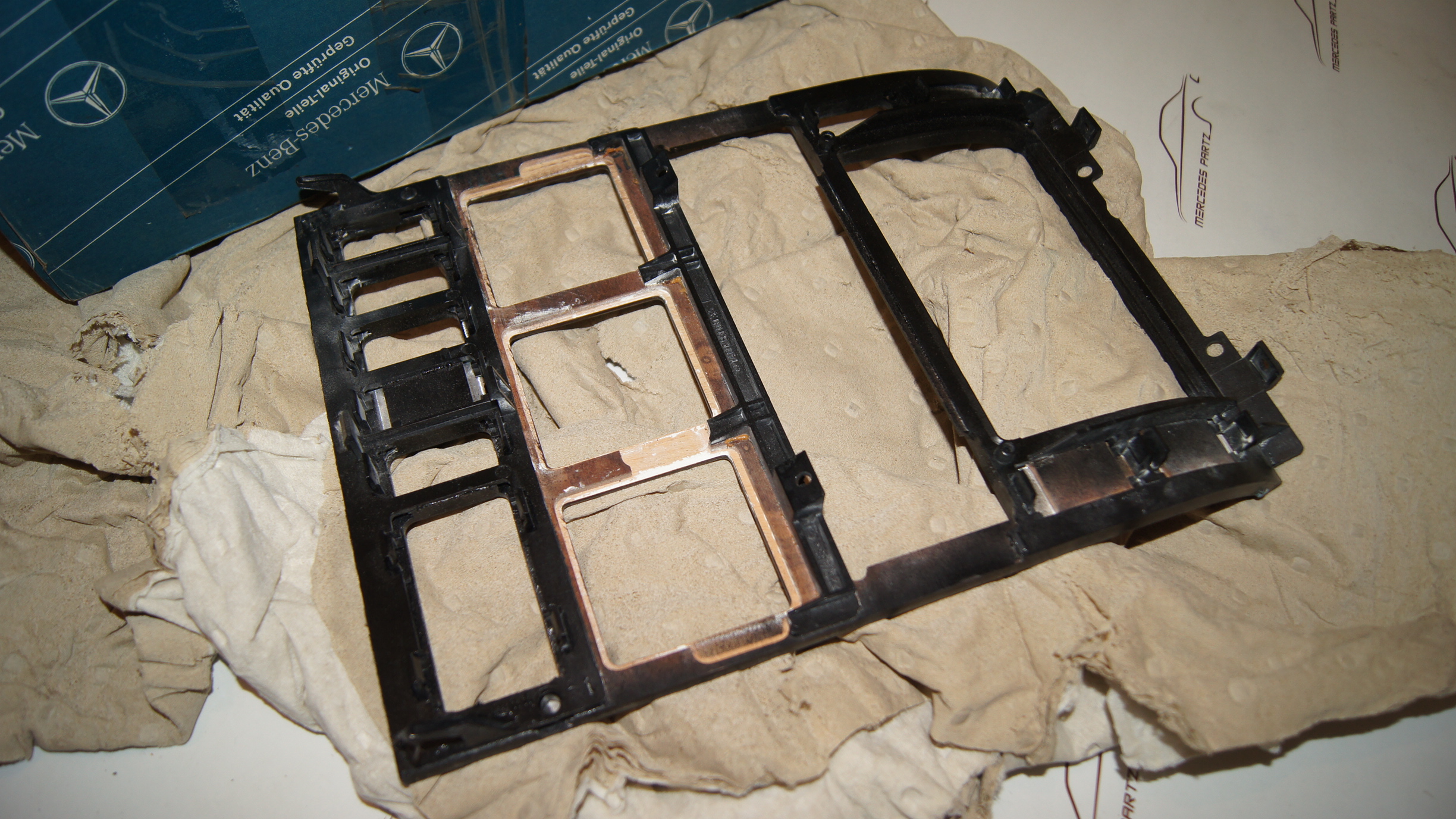 A1406800739 1406980035 , W140 center console wood covering