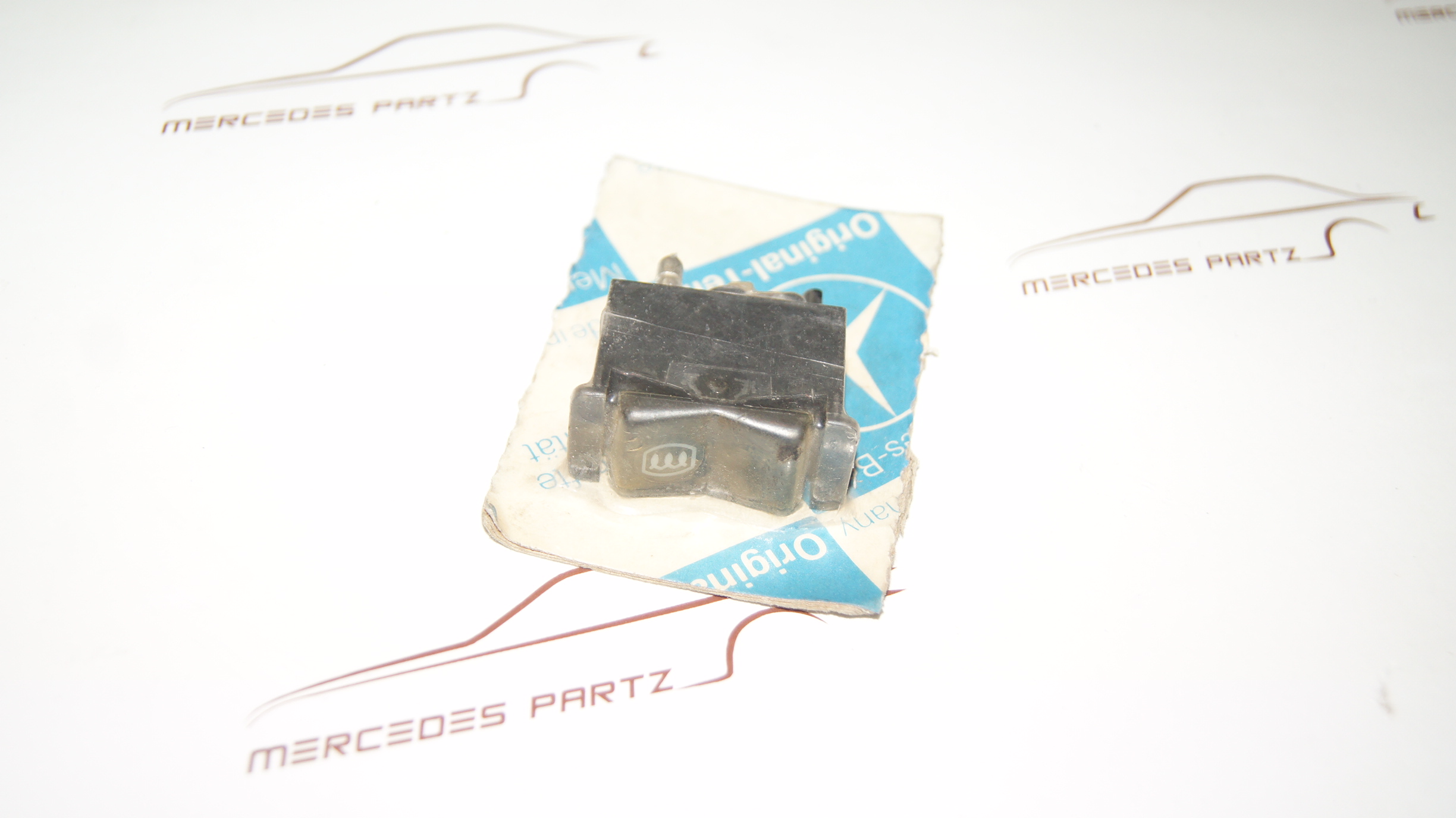 W201 W107 W116 heated rear window pane switch Genuine Mercedes Part W201 W107 W116 heated rear window pane switch Genuine Mercedes Part