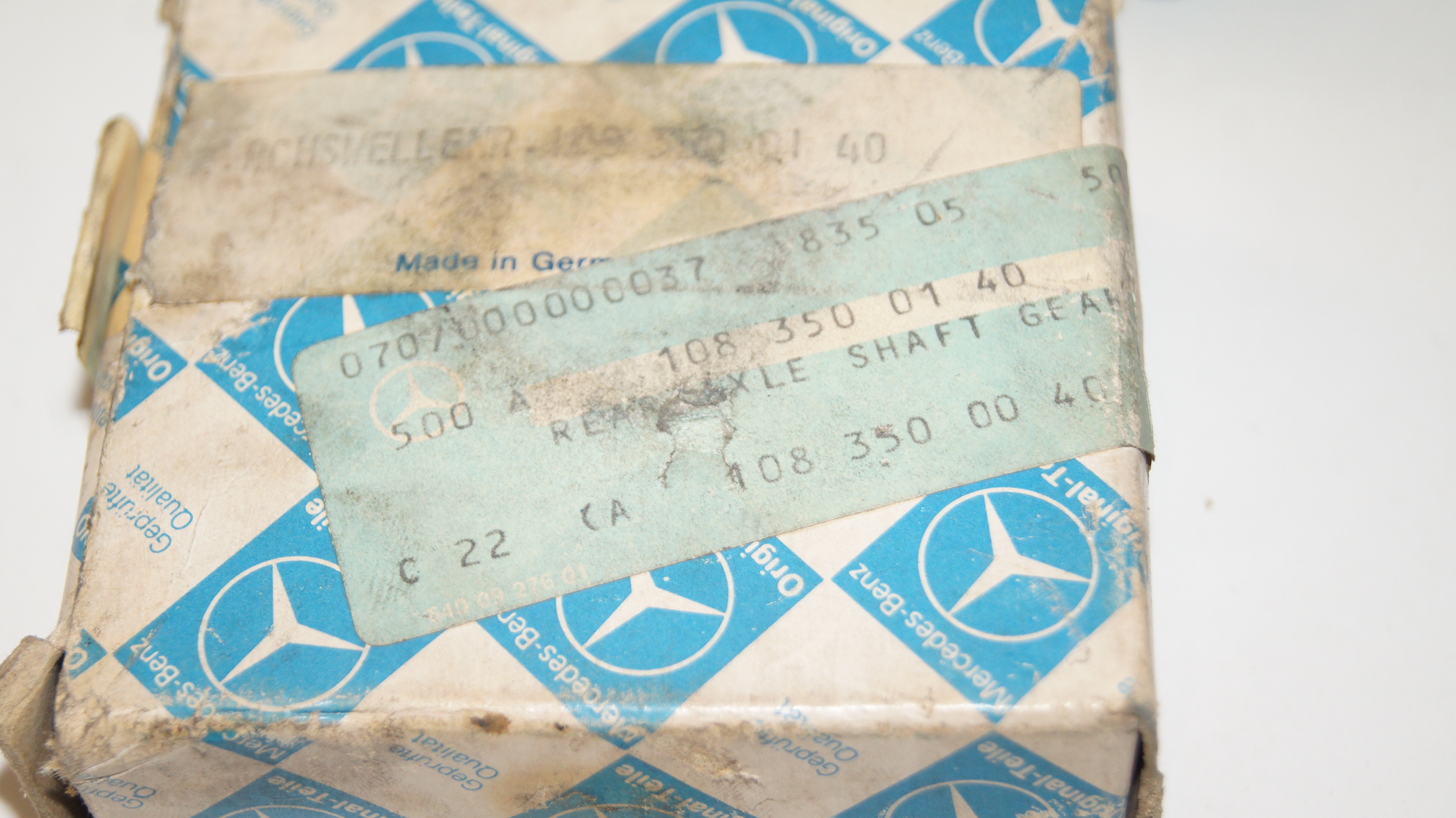 W108 W109 W111 W113 differential right pinion Genuine Mercedes Part W108 W109 W111 W113 differential right pinion Genuine Mercedes Part