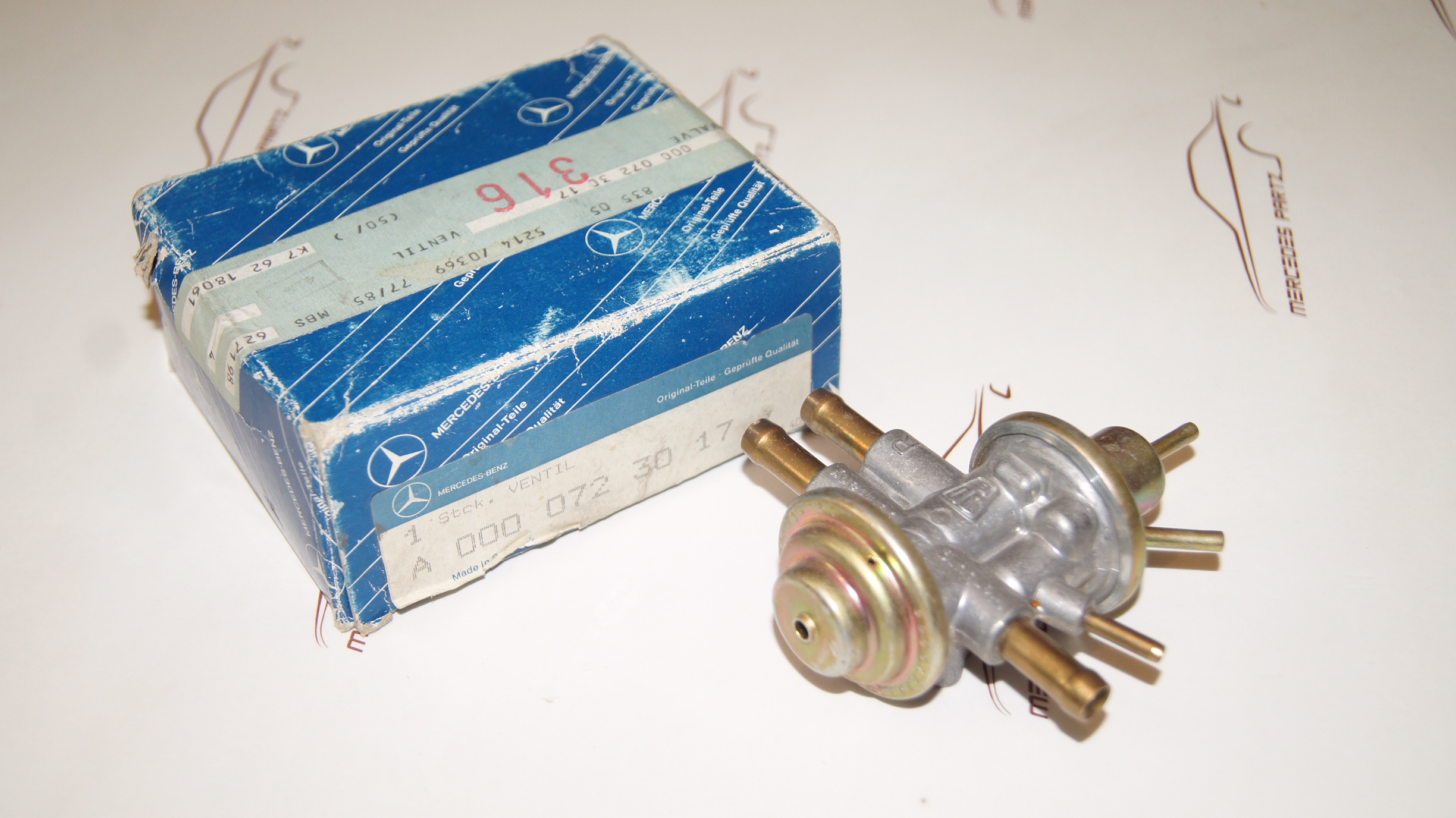 M123 250 carburetor return valve A0000723017 Genuine Mercedes Part M123 250 carburetor return valve A0000723017 Genuine Mercedes Part