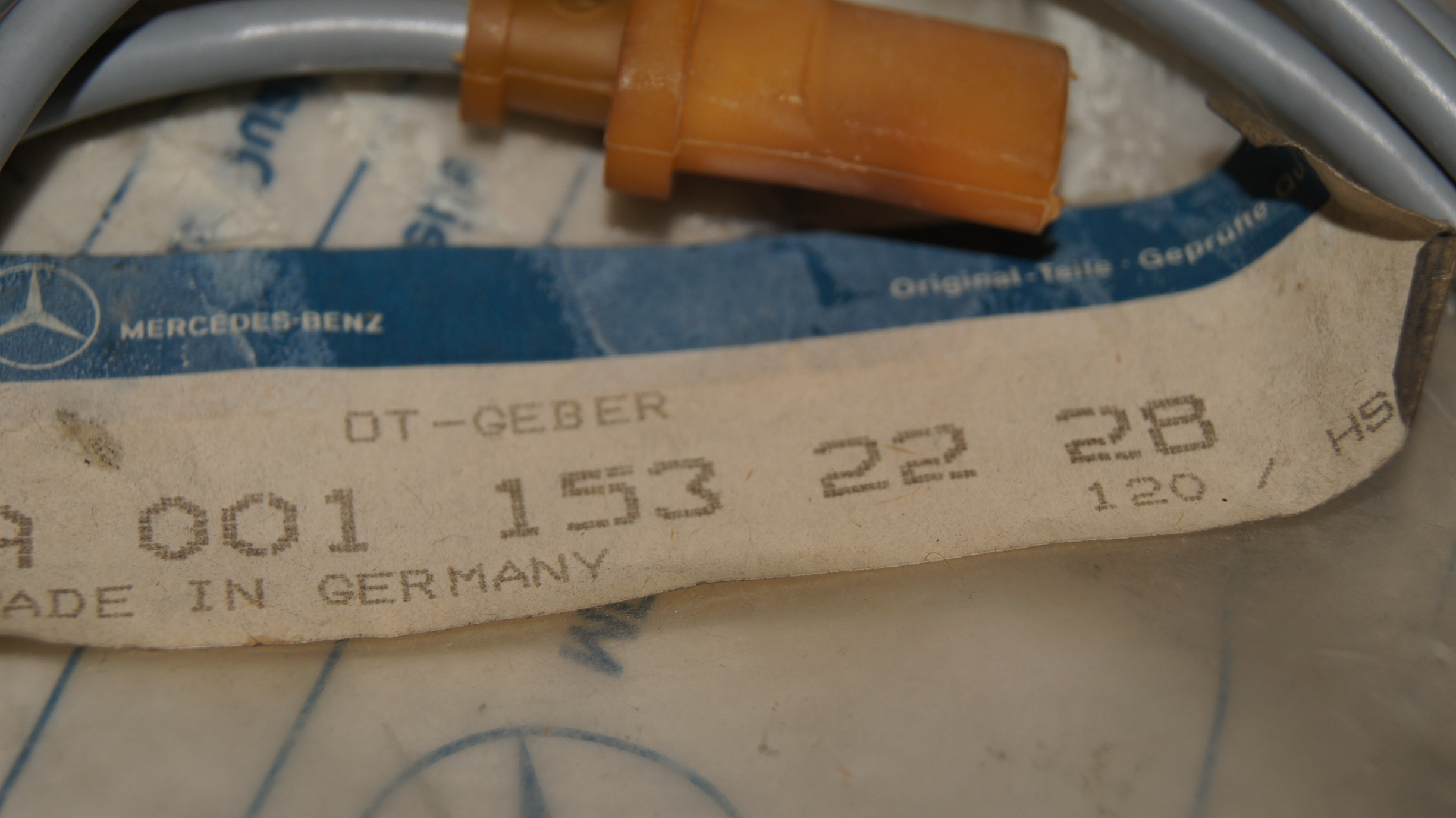 W116 450SEL 6.9 M100 985 crankshaft sensor sender unit mercedespartz