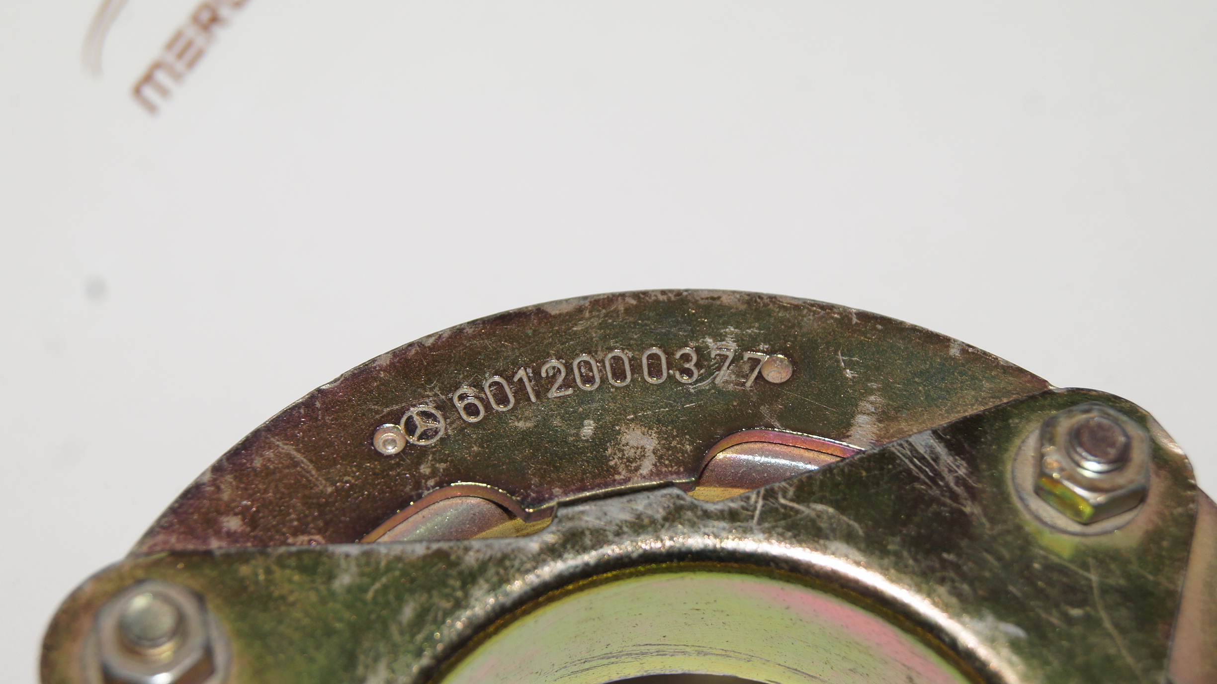 A6012000377 OM601 M102 fan magnet Genuine Mercedes Part A6012000377 OM601 M102 fan magnet Genuine Mercedes Part