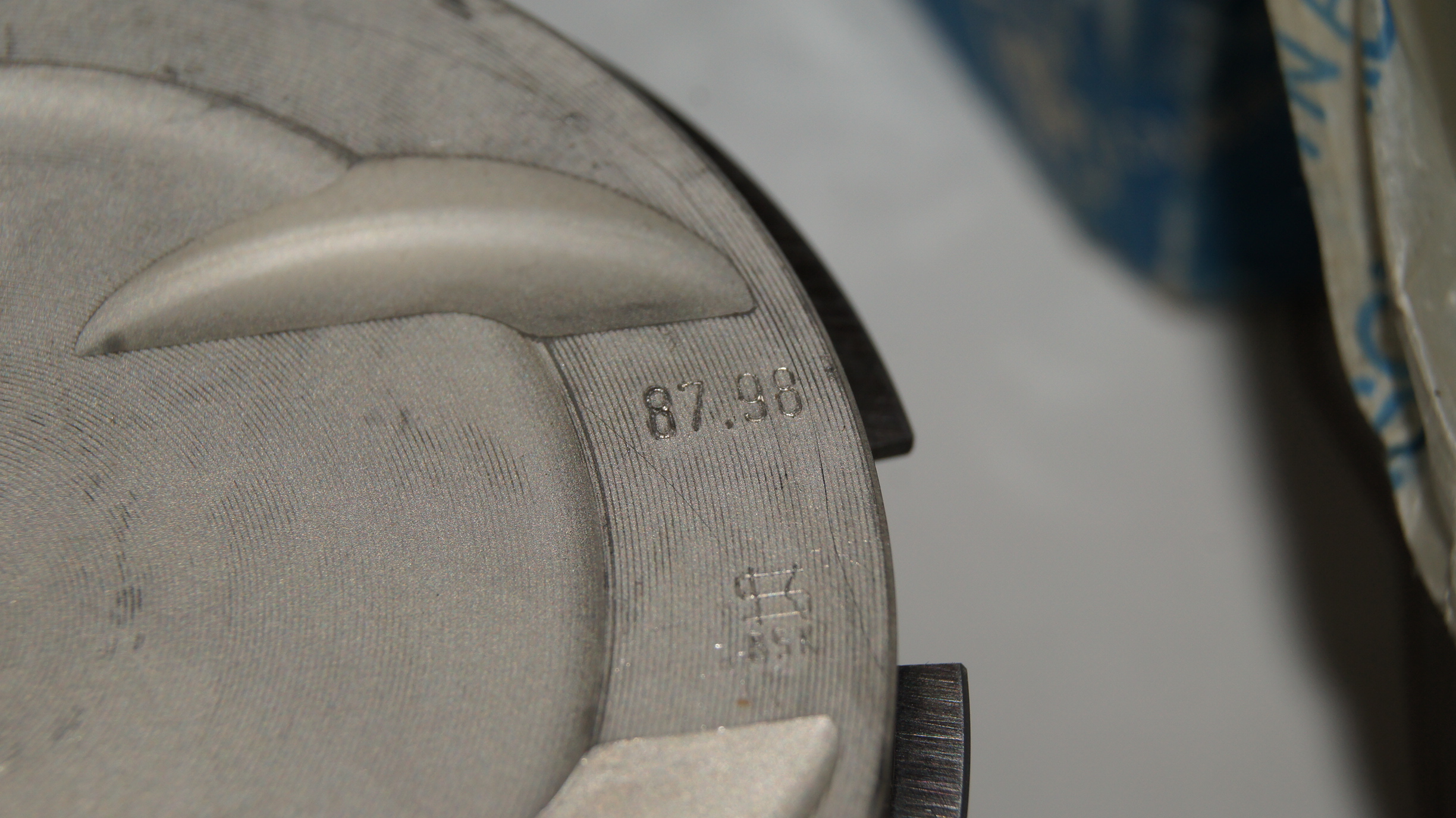 M116 380 3.8 116.962 963 88.00mm STD piston set 87.98mm A1160302318 Kolbenschmidt M116 380 3.8 116.962 963 88.00mm STD piston set 87.98mm A1160302318 Kolbenschmidt