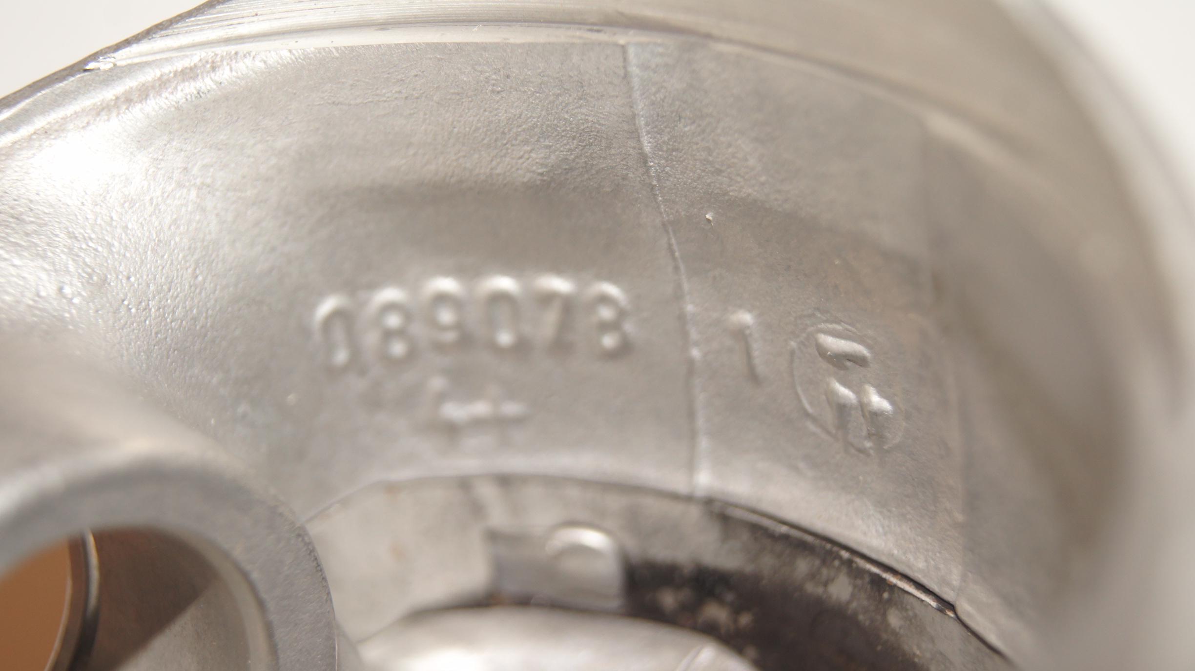 M102 920 921 961 200 89.00mm piston set (24mm pin) STD Kolbenschmidt M102 920 921 961 200 89.00mm piston set (24mm pin) STD Kolbenschmidt