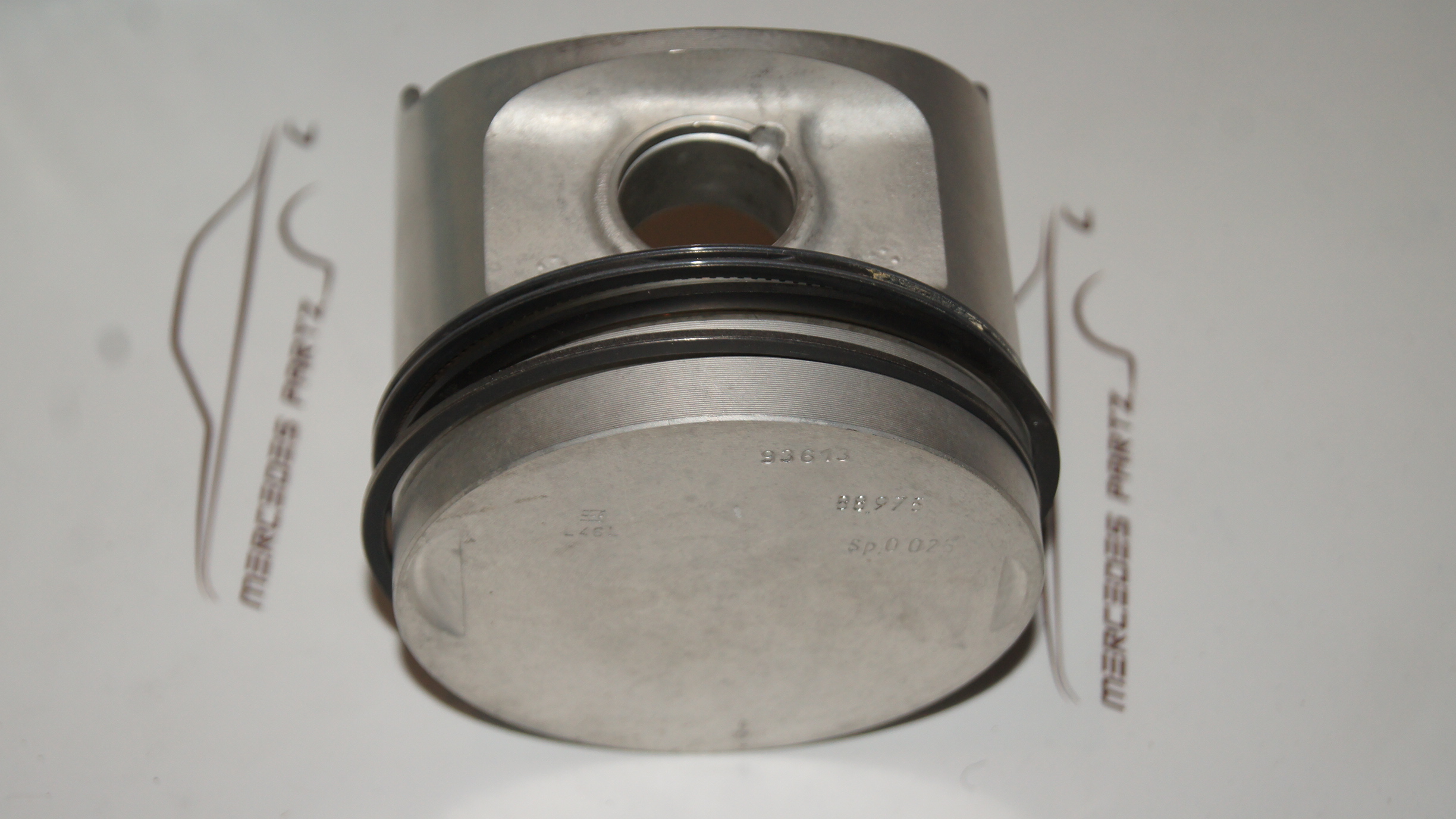 M102 920 921 961 200 89.00mm piston set (24mm pin) STD Kolbenschmidt M102 920 921 961 200 89.00mm piston set (24mm pin) STD Kolbenschmidt