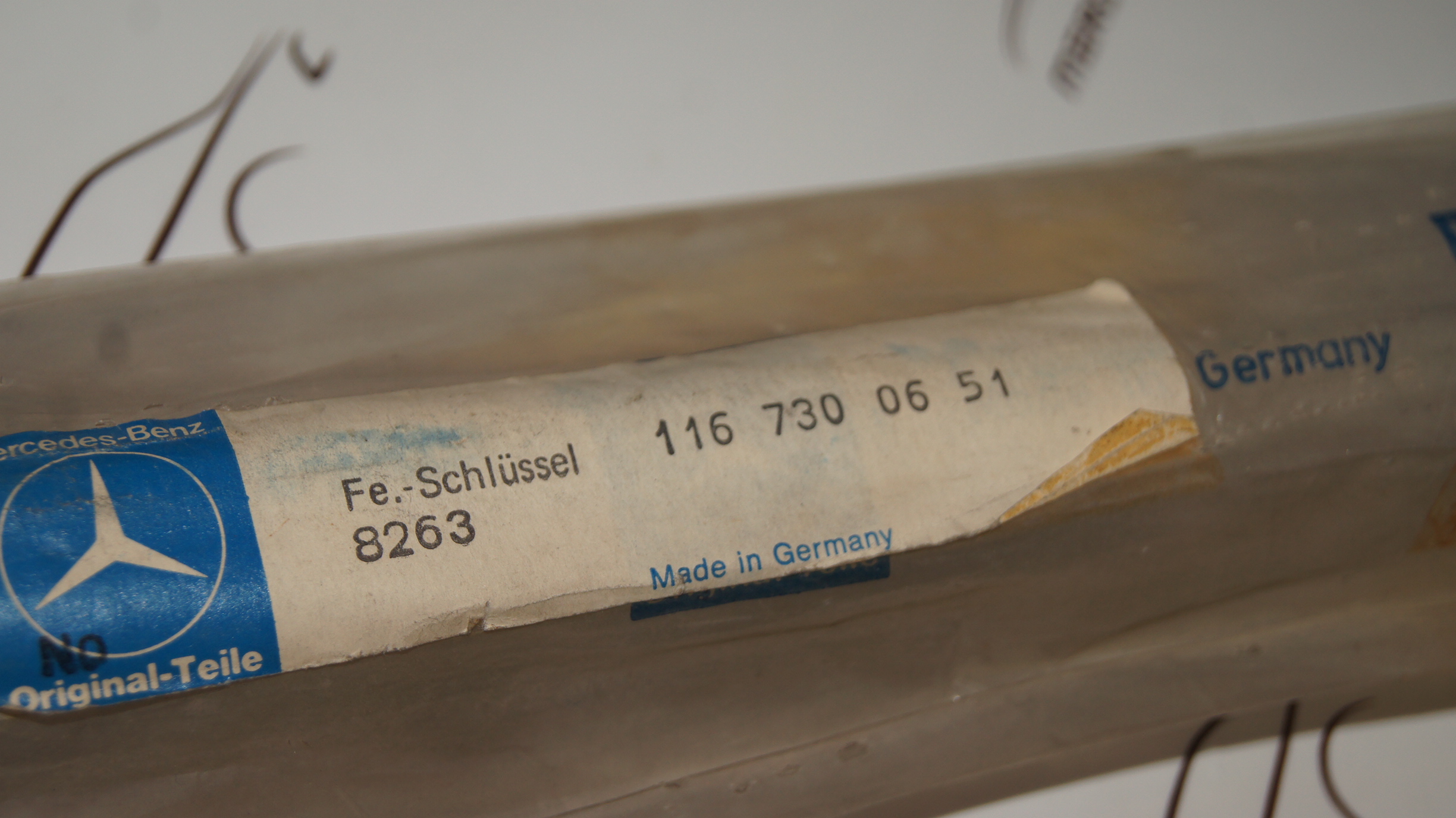 W116 rear door front right panelling Genuine Mercedes Part W116 rear door front right panelling Genuine Mercedes Part