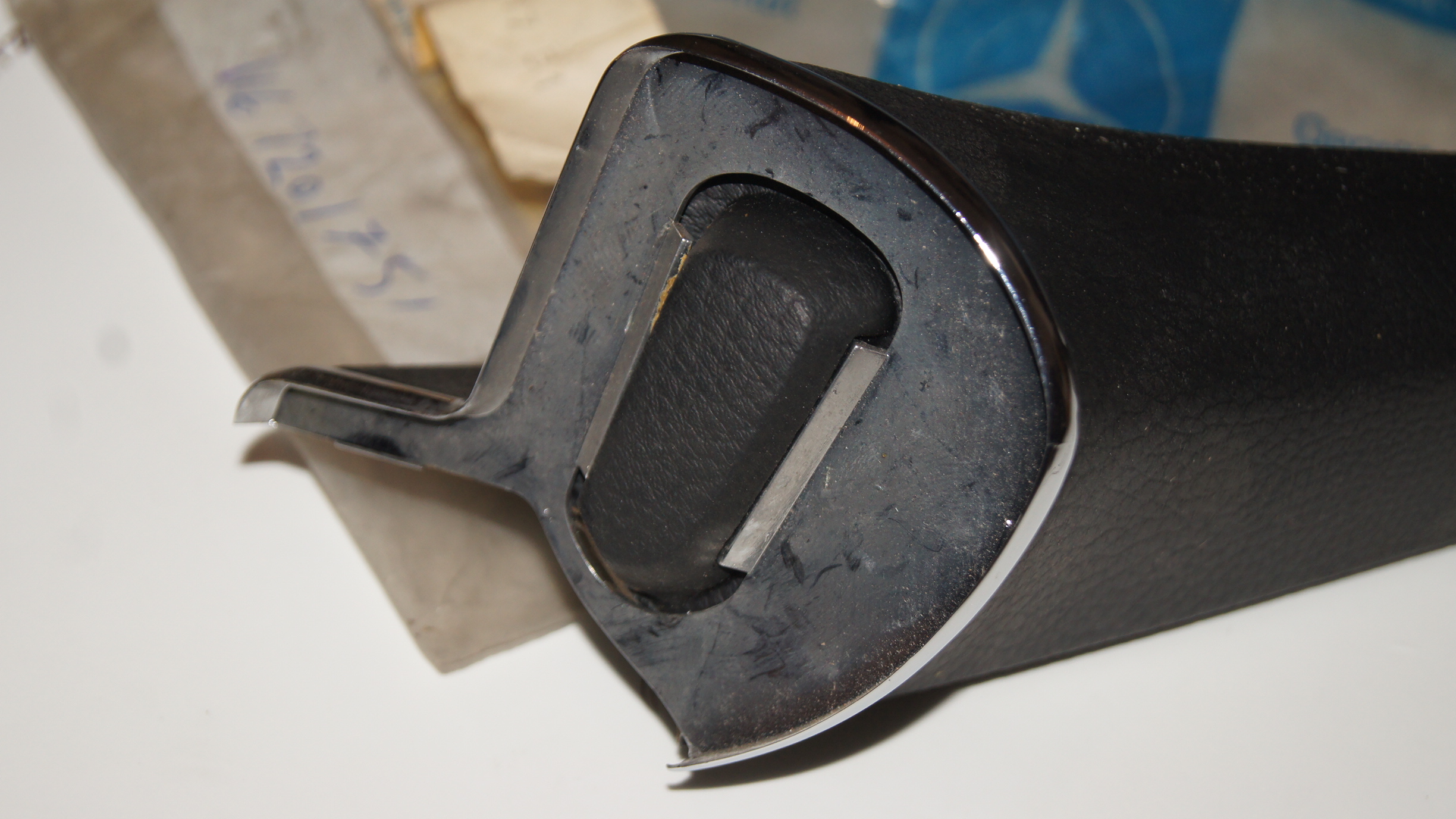 W116 front door rear left panelling Genuine Mercedes Part W116 front door rear left panelling Genuine Mercedes Part