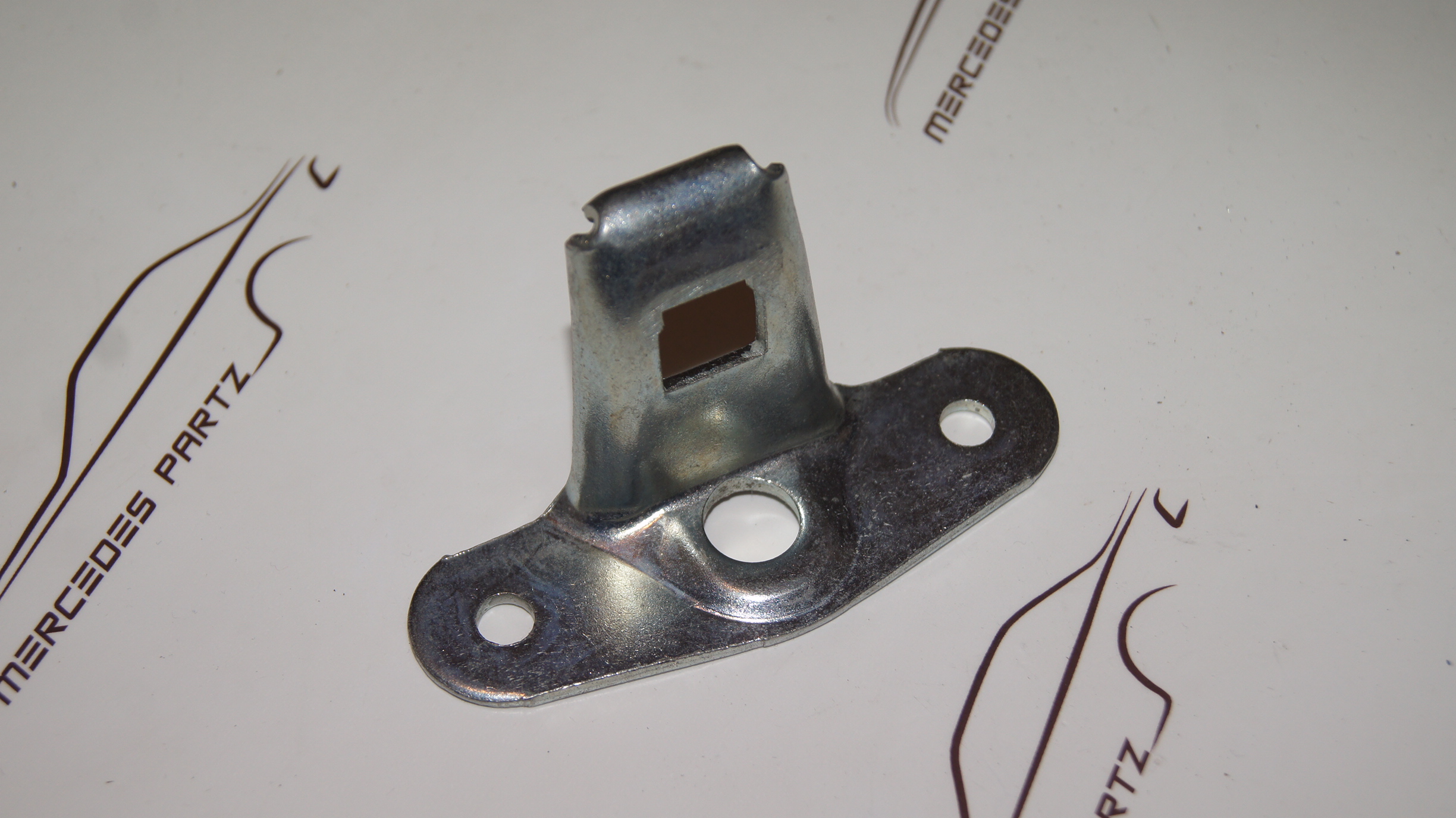 W126 trunk lid upper lock mercedespartz