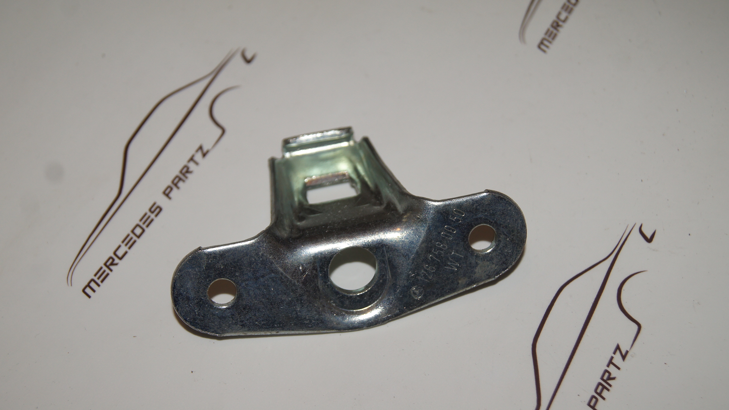 W126 trunk lid upper lock mercedespartz