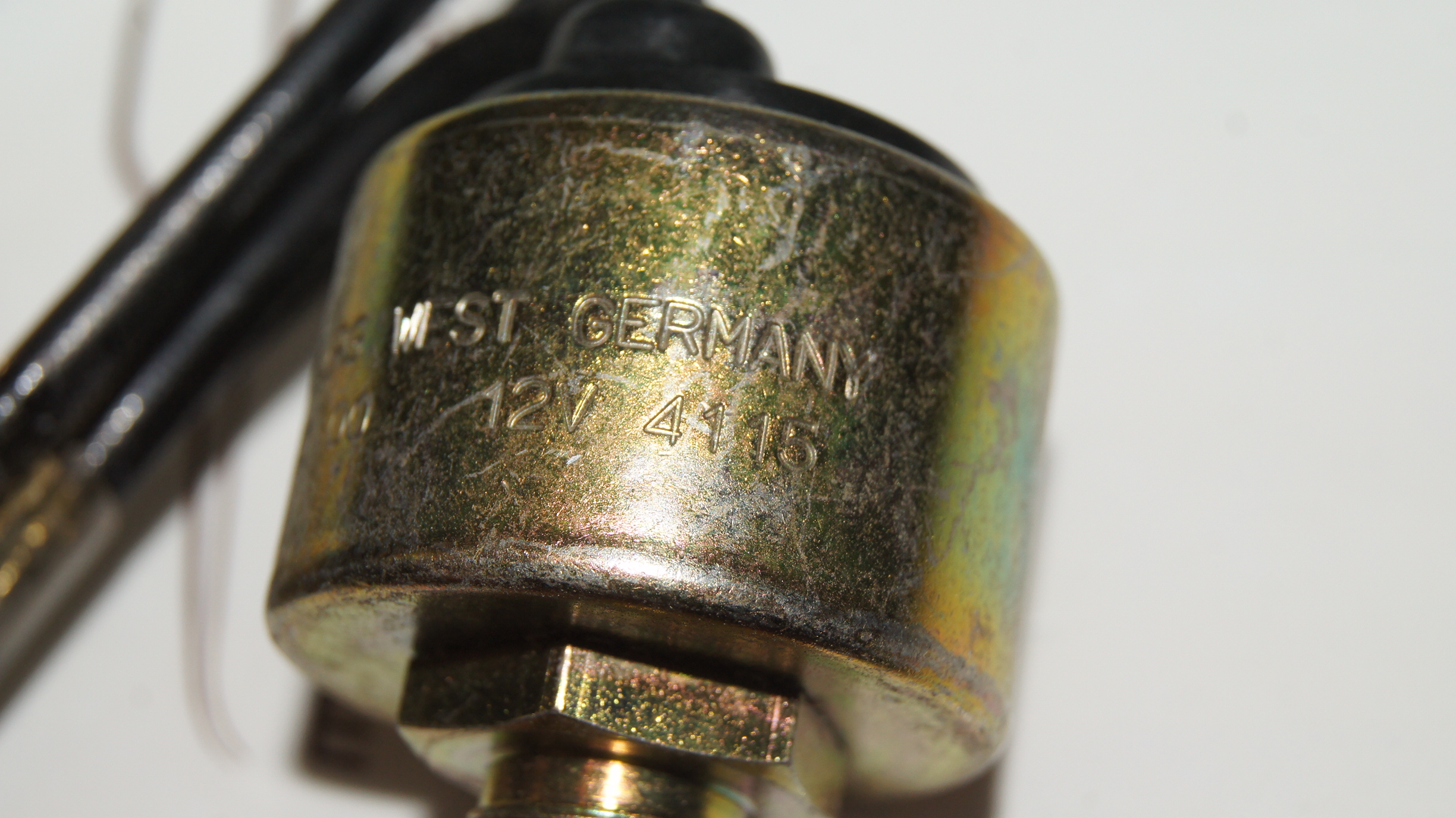 A0005456132 M115 shutoff valve repair kit Genuine Mercedes Part A0005456132 M115 shutoff valve repair kit Genuine Mercedes Part