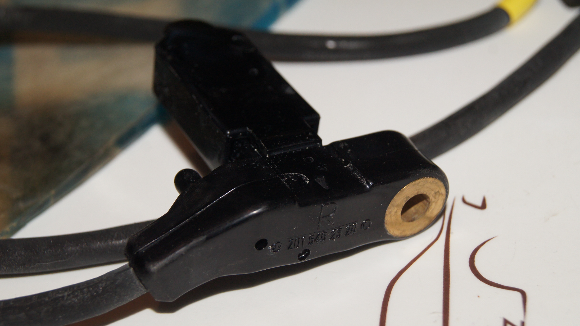 W124 W201 brake lining wear indicator right mercedespartz