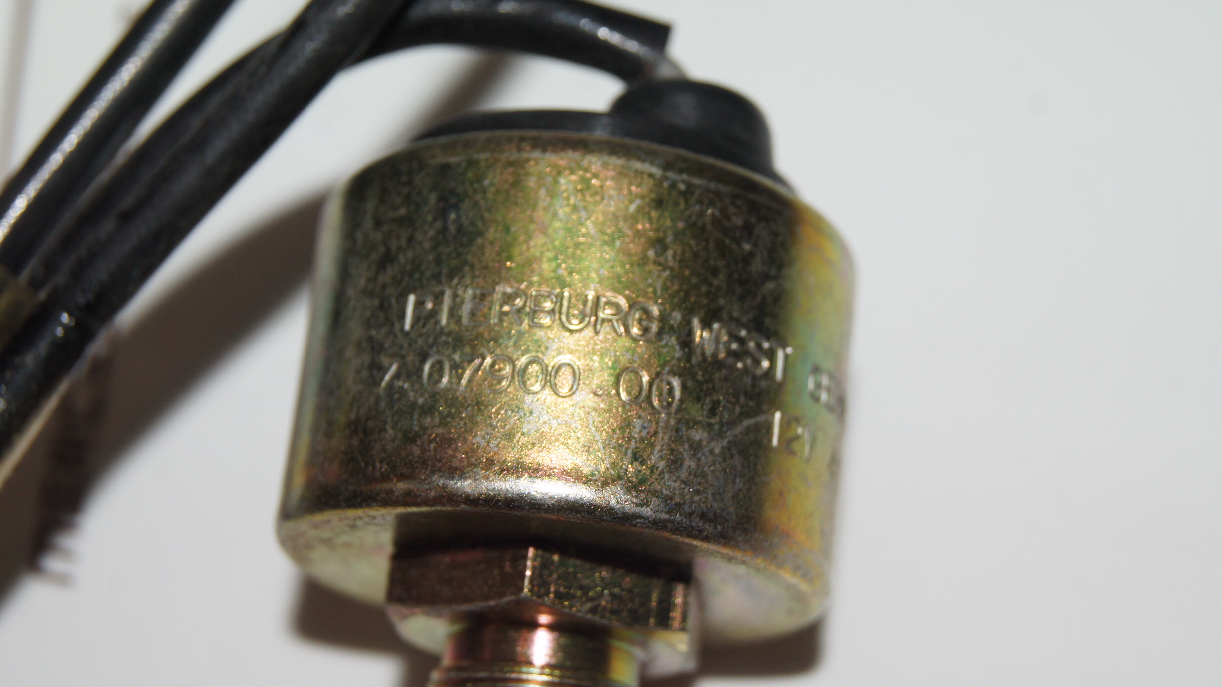 A0005456132 M115 shutoff valve repair kit Genuine Mercedes Part A0005456132 M115 shutoff valve repair kit Genuine Mercedes Part