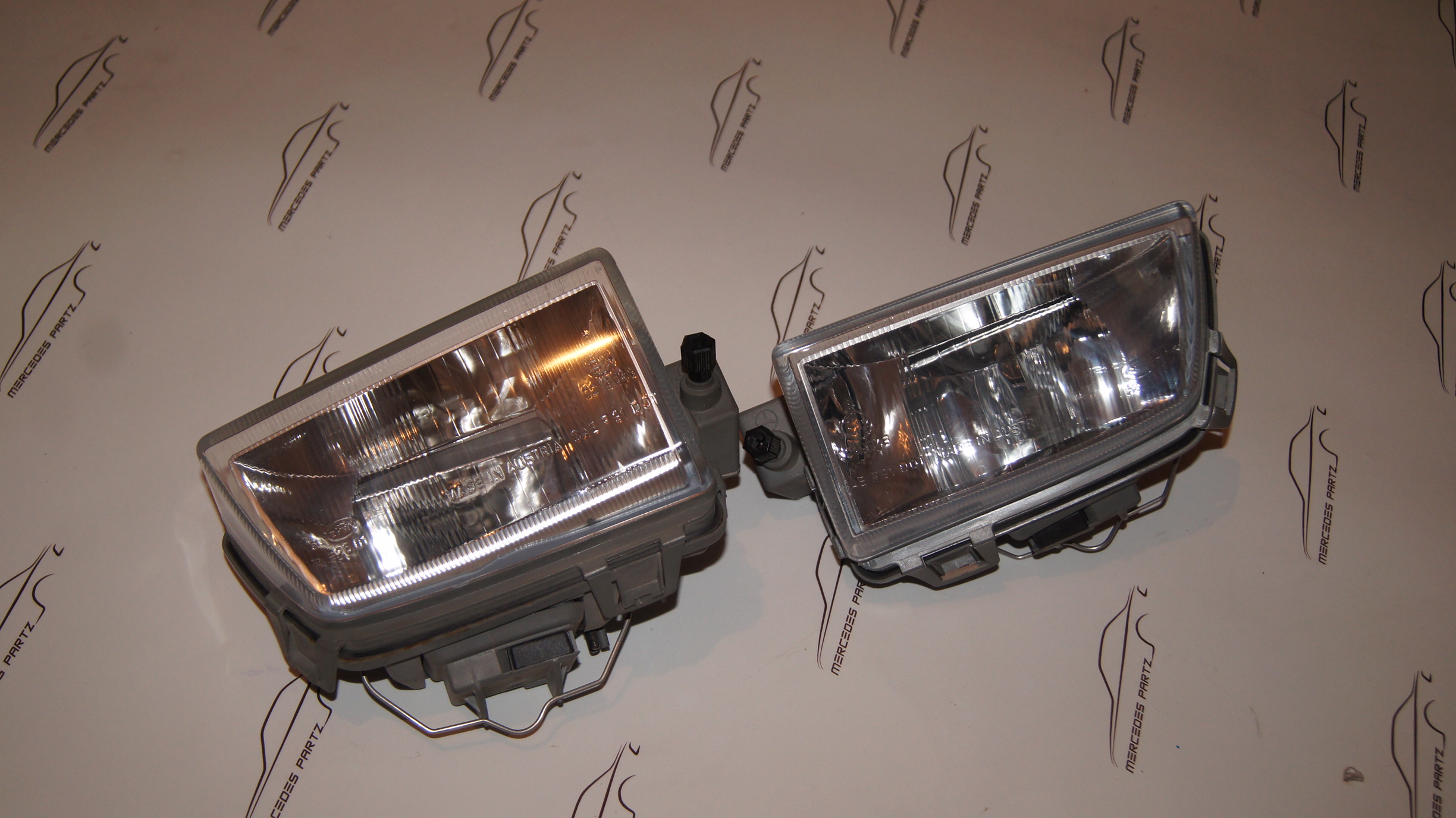 A1408201356 , A1408201456 , C140 foglamp pair