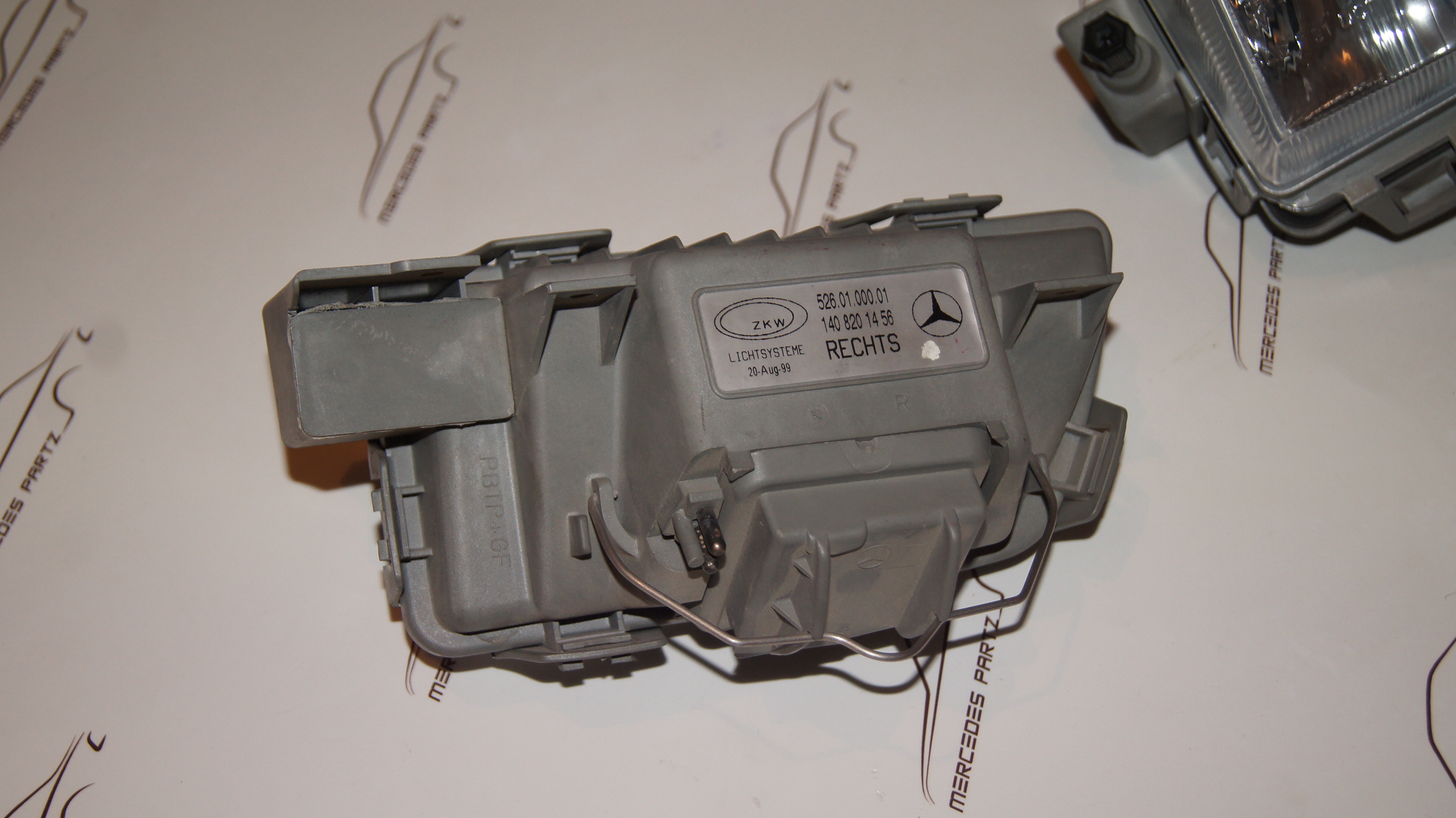 A1408201356 , A1408201456 , C140 foglamp pair