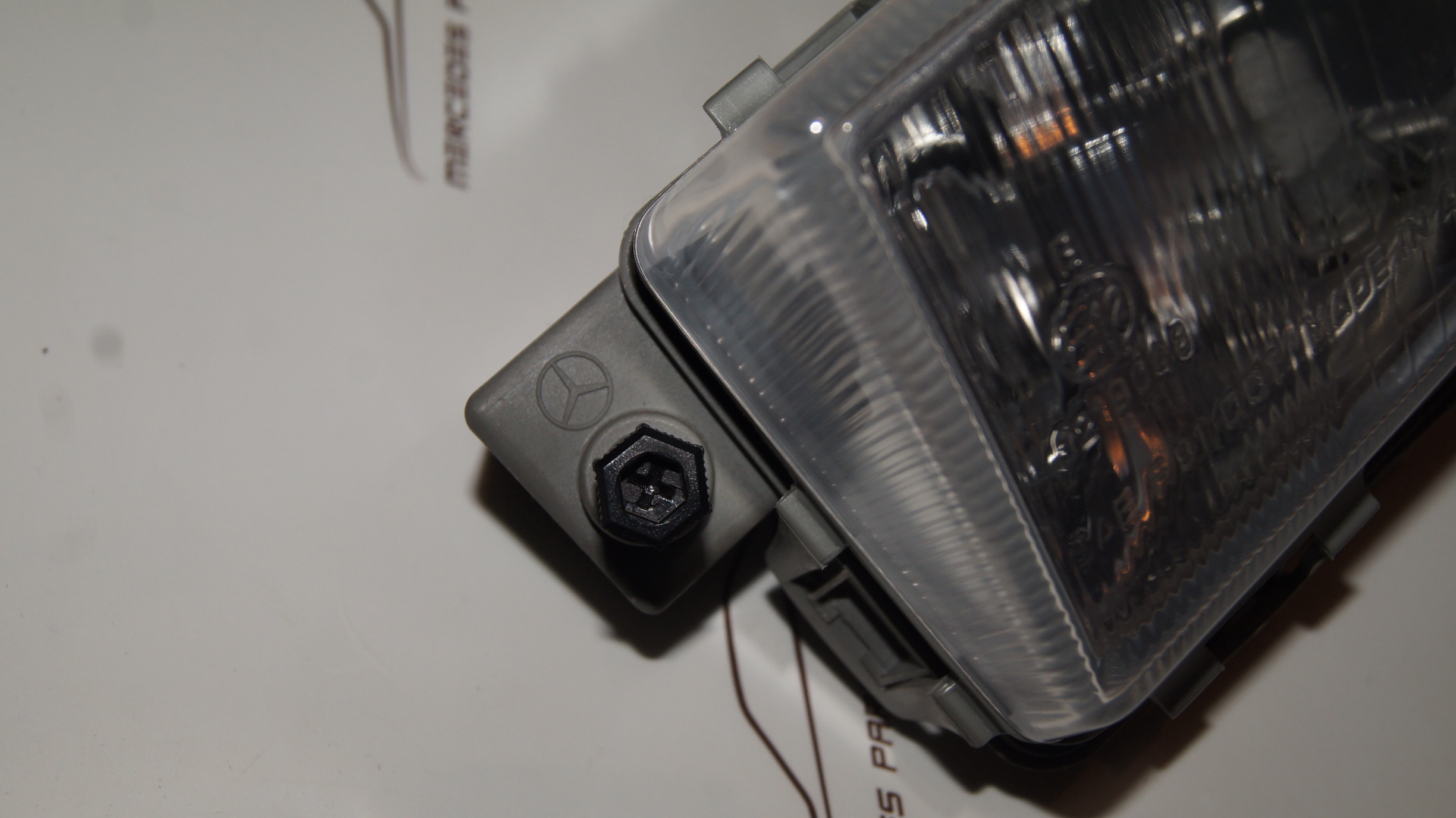 A1408201356 , A1408201456 , C140 foglamp pair