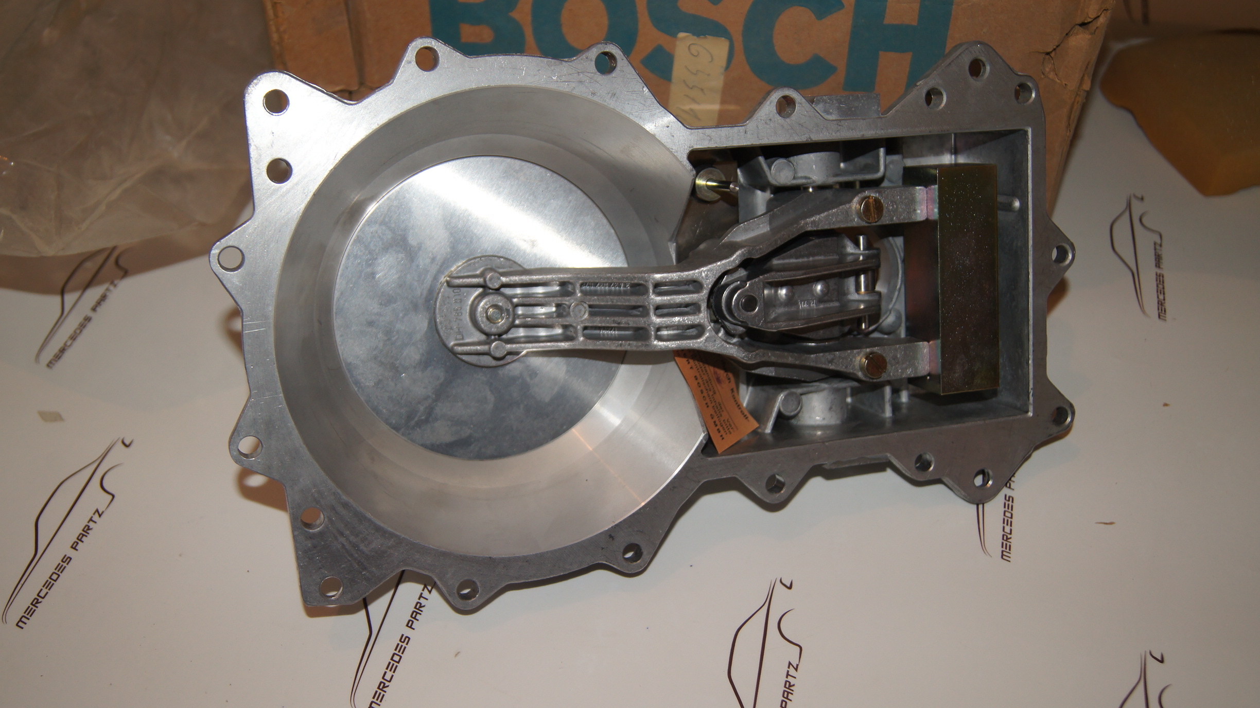 A0000740414 M116 380 960 961 M117 500 960 961 airflow meter sensor Bosch A0000740414 M116 380 960 961 M117 500 960 961 airflow meter sensor Bosch