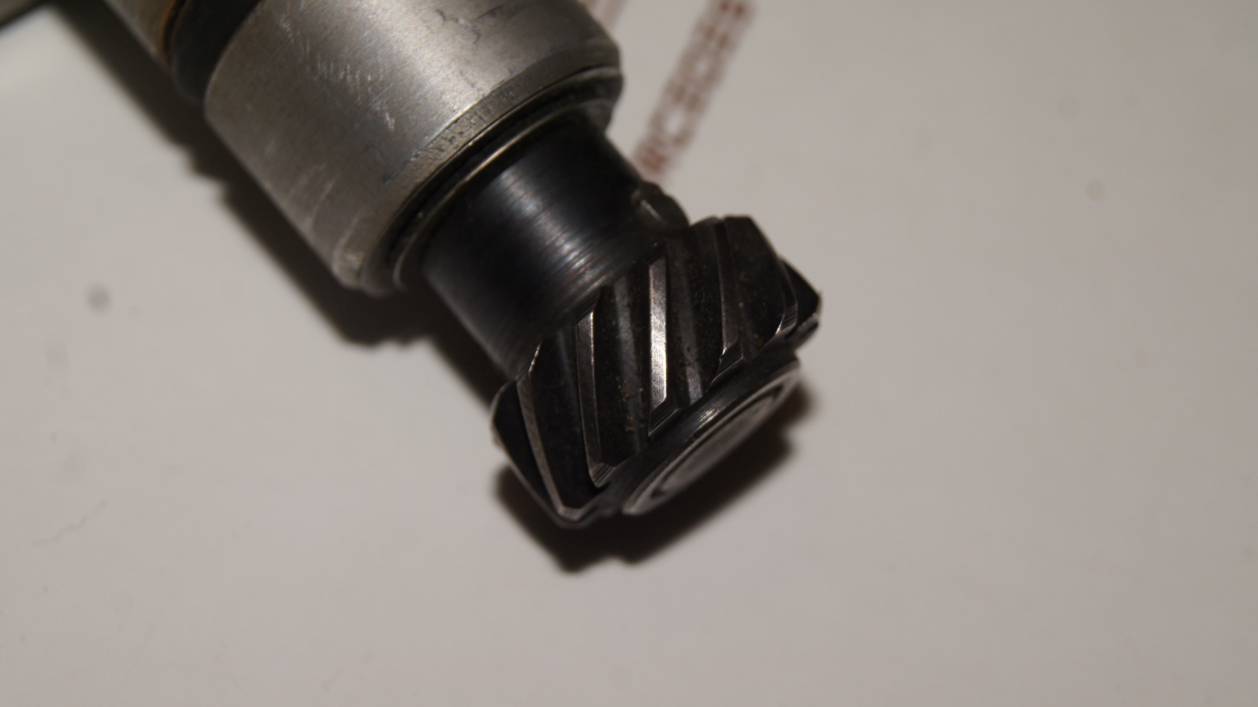 A0021588701 M117.961 960 5.0 ignition distributor Bosch A0021588701 M117.961 960 5.0 ignition distributor Bosch