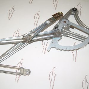 W126 front right door coburg less motor window regulator