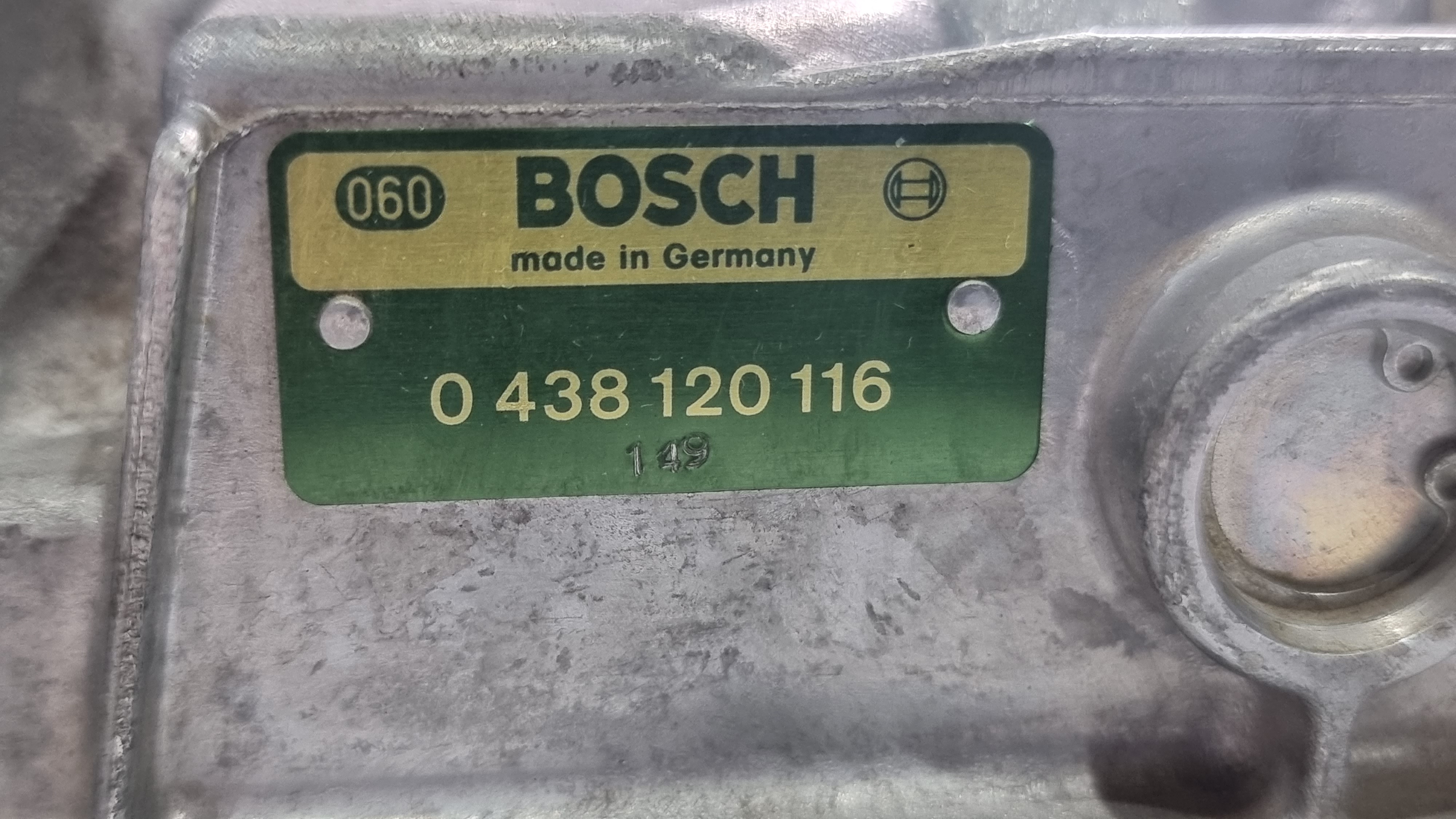A0000740814 W123 W460 230 Air flow sensor NOS Bosch A0000740814 W123 W460 230 Air flow sensor NOS Bosch