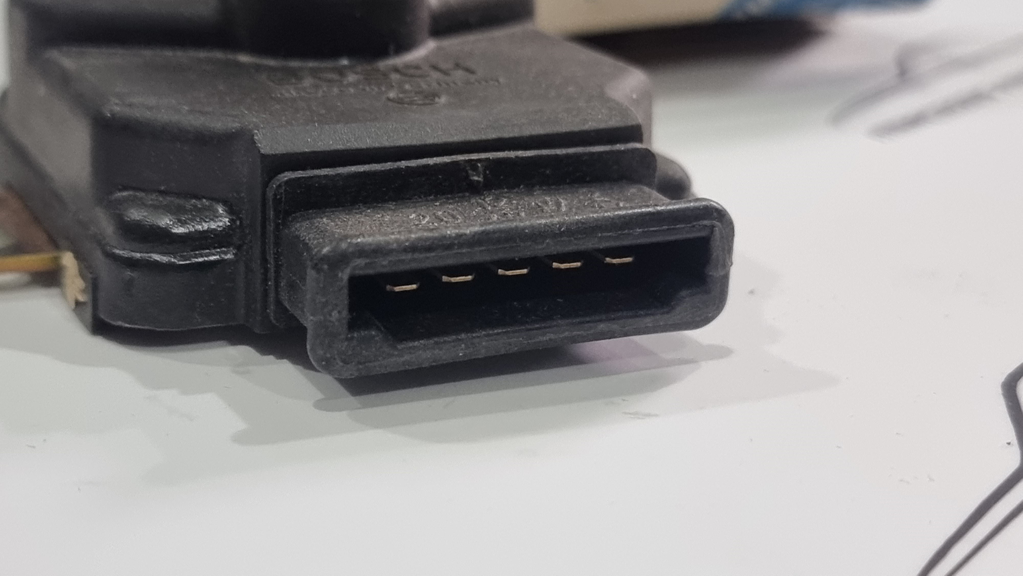 A0035456124 M117 4.5 throttle position sensor NOS Genuine Mercedes Part A0035456124 M117 4.5 throttle position sensor NOS Genuine Mercedes Part